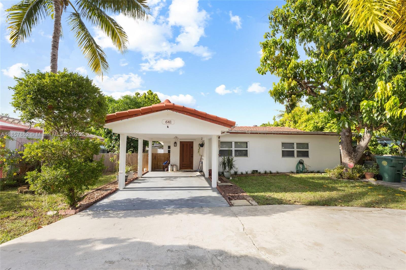 641 56th Ct, Oakland Park, Florida 33334