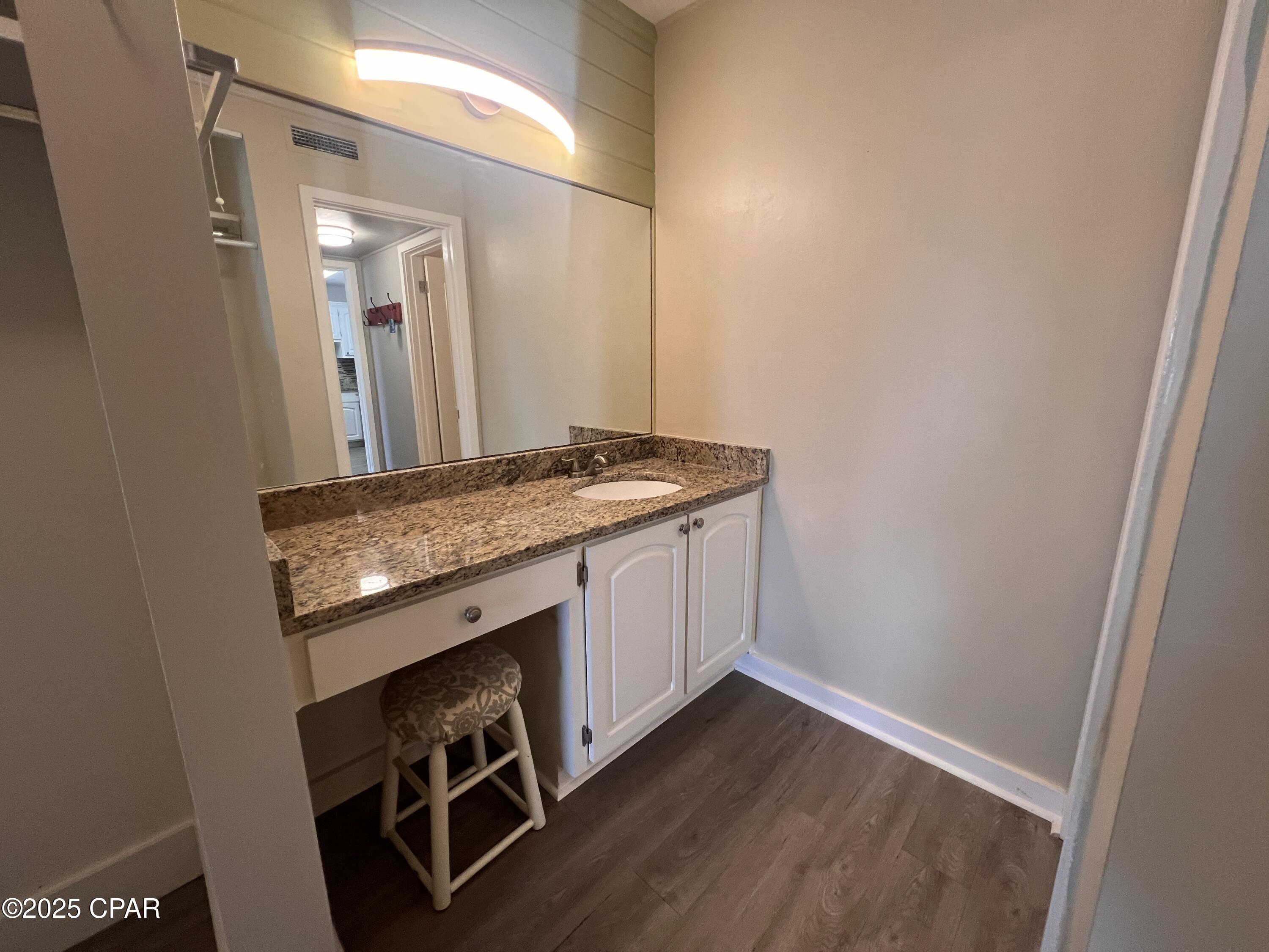 Image 25 For 4726 Bay Point Road B212