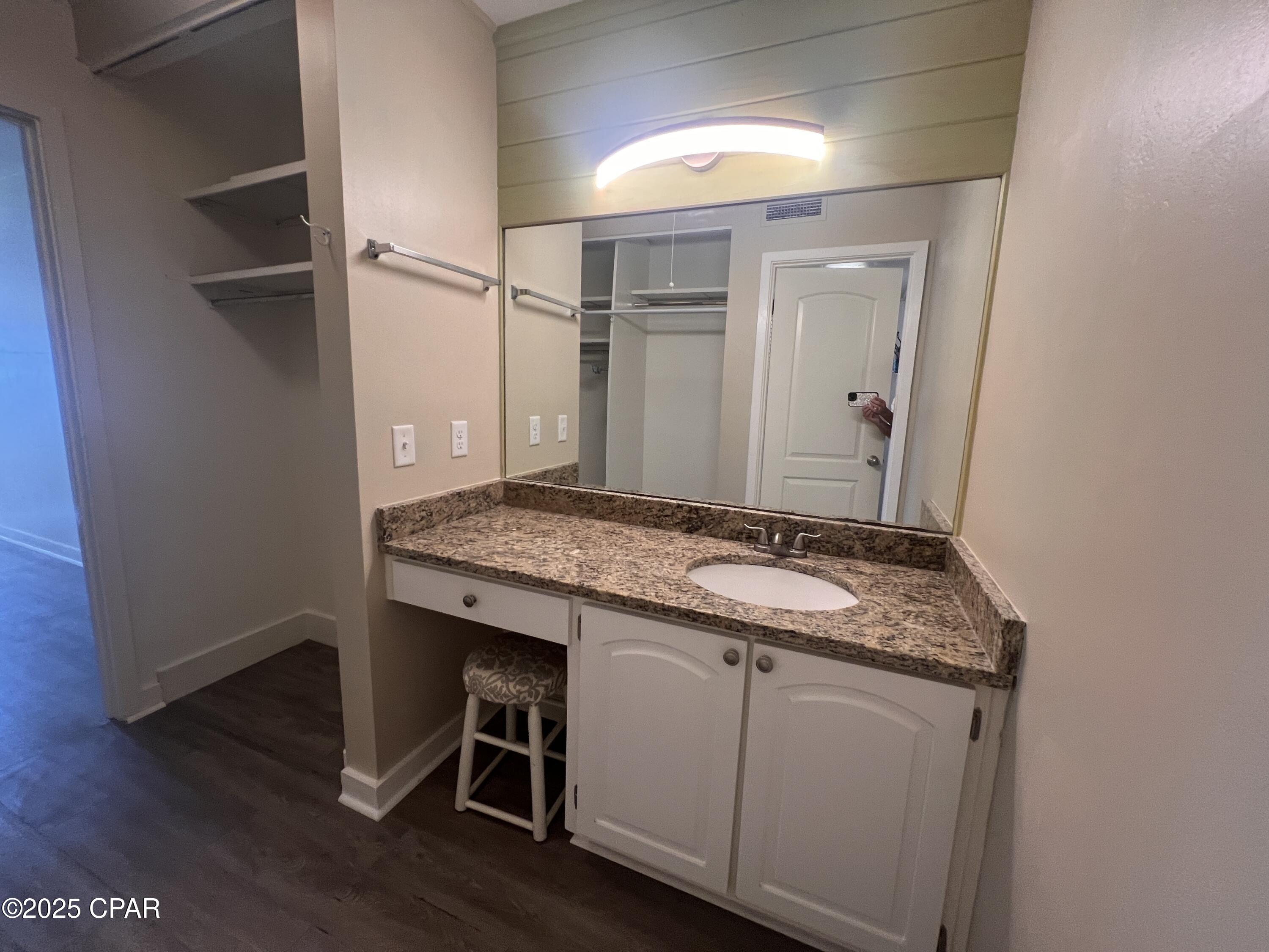 Image 27 For 4726 Bay Point Road B212