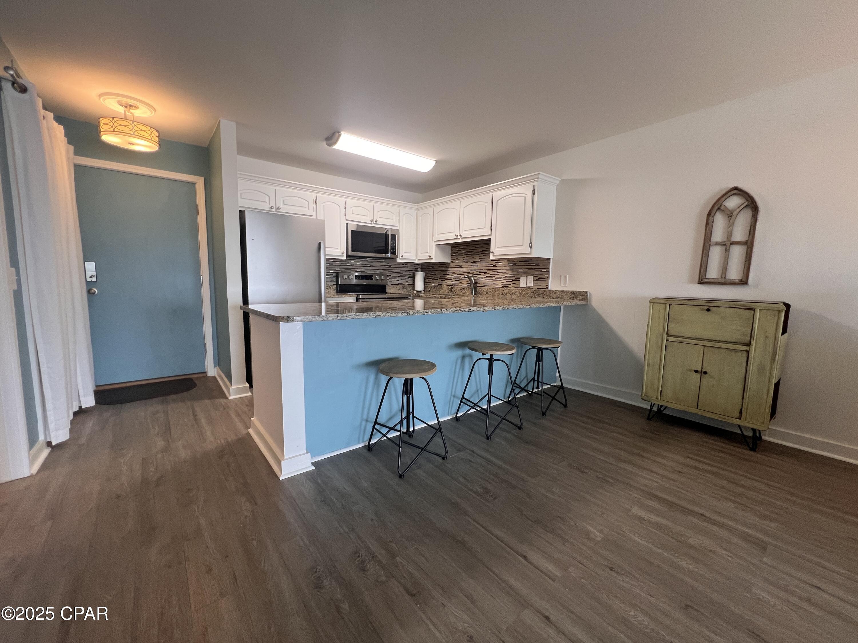 Image 7 For 4726 Bay Point Road B212