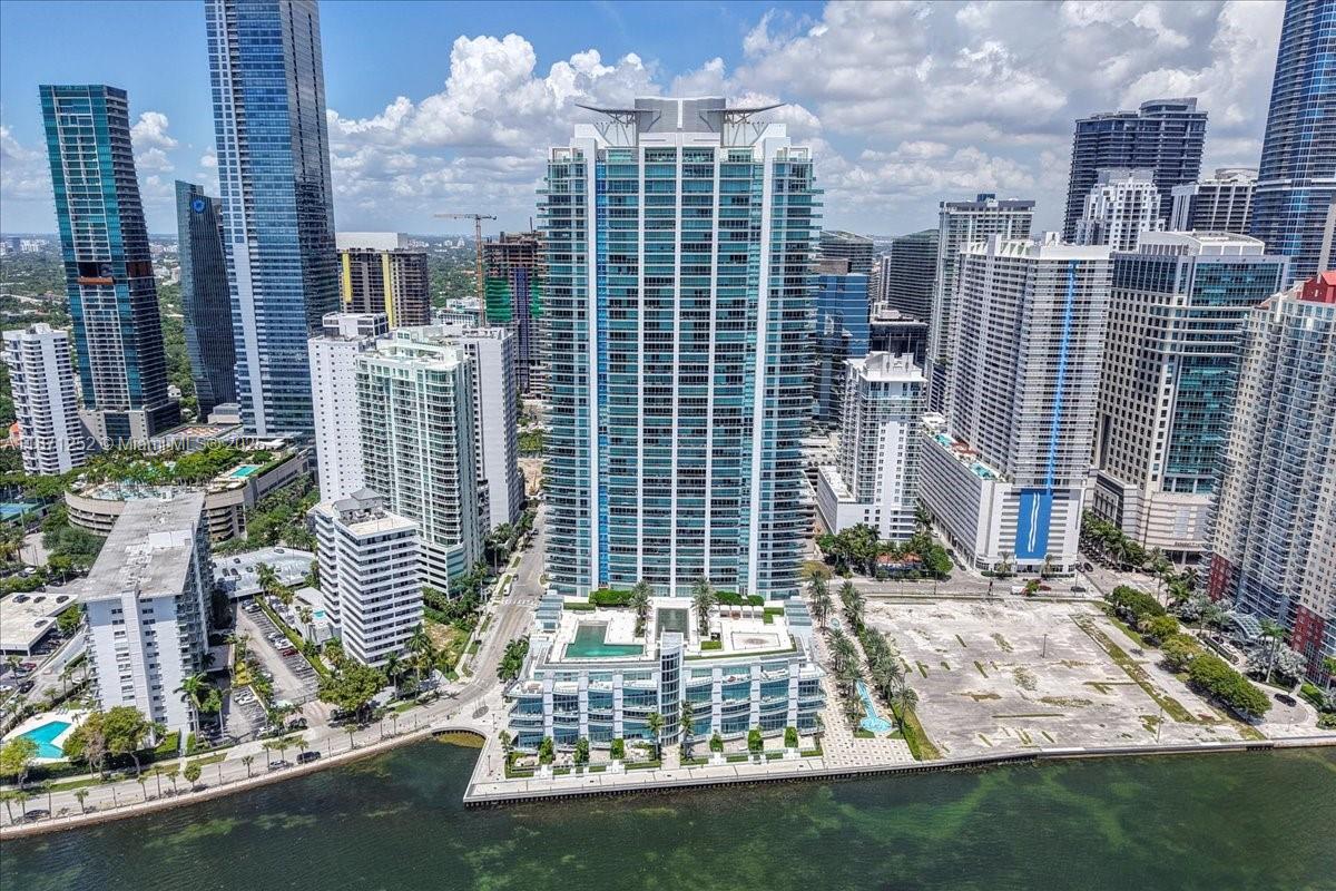1331 Brickell Bay Dr #1406, Miami FL 33131