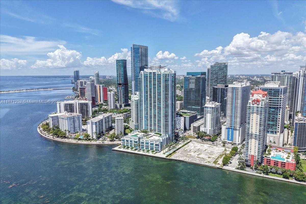 1331 Brickell Bay Dr #1406, Miami FL 33131