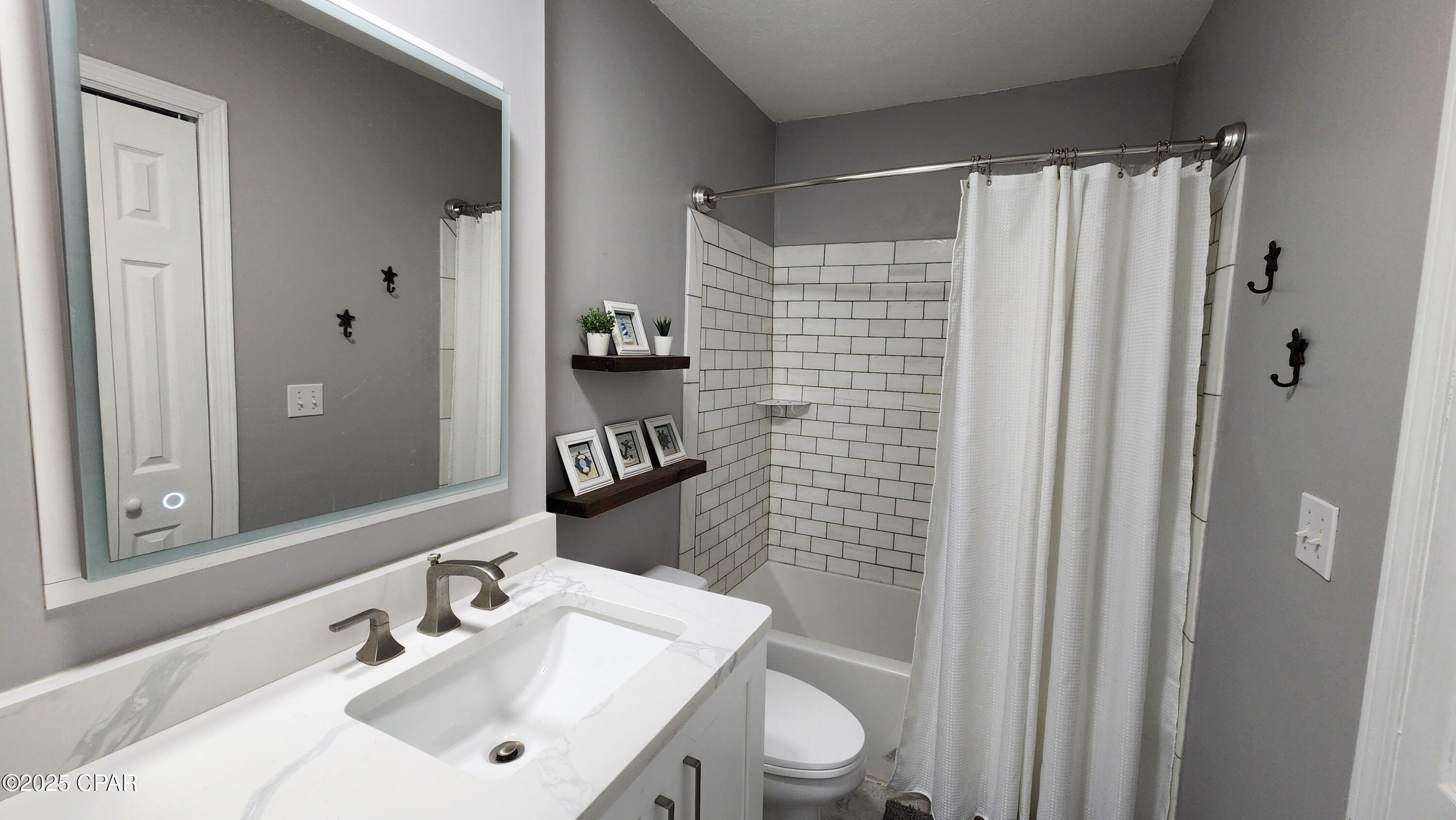 Image 23 For 180 White Sandy Drive