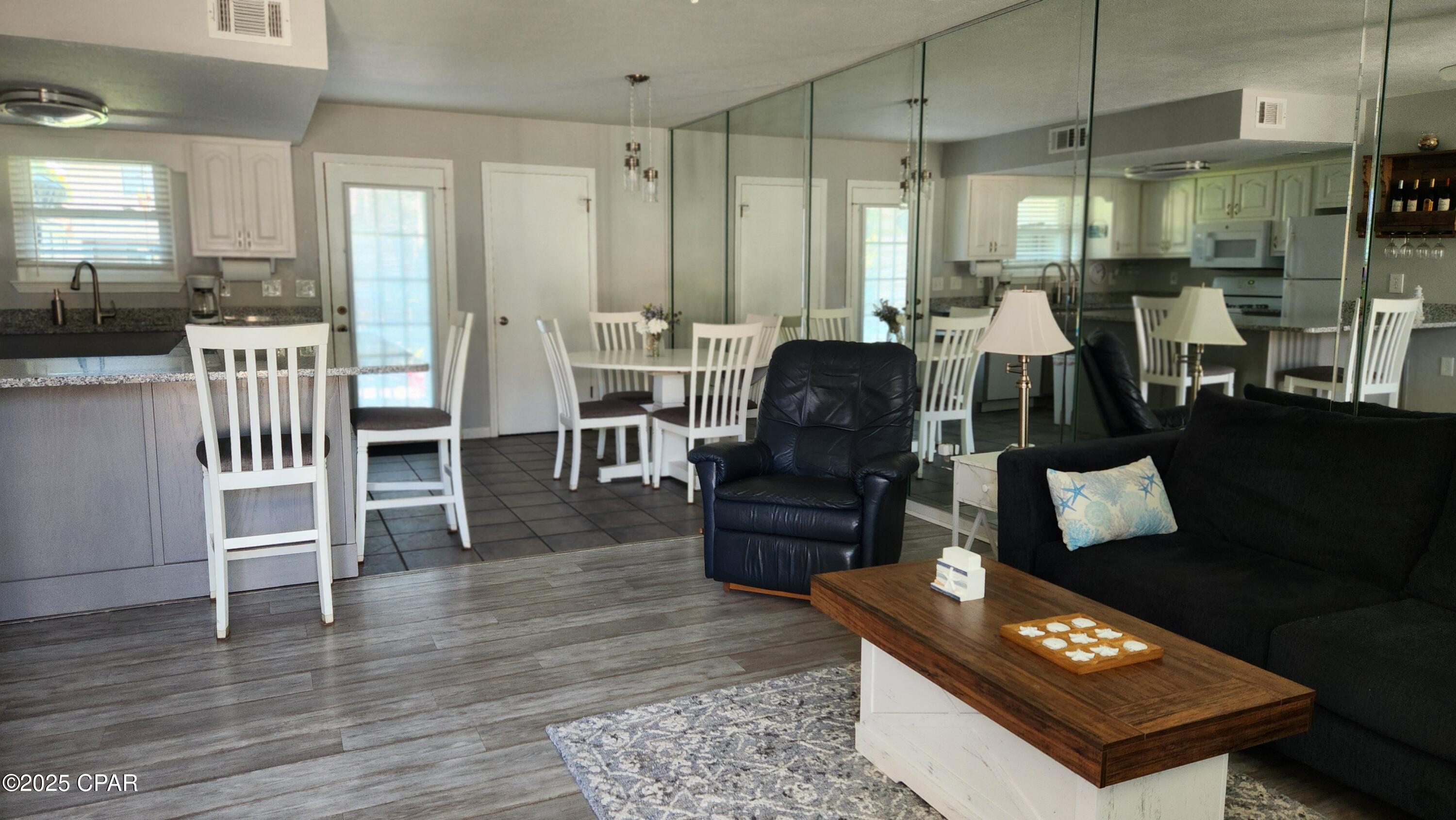 Image 4 For 180 White Sandy Drive