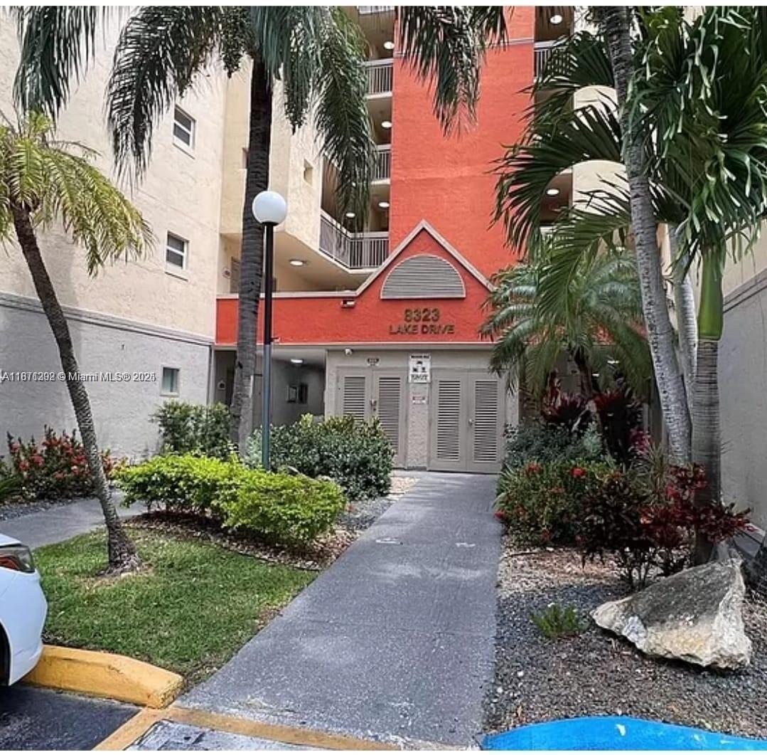 Las Vistas At Doral Condo