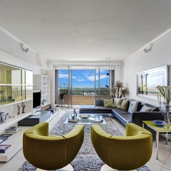 151 Crandon Blvd 1130