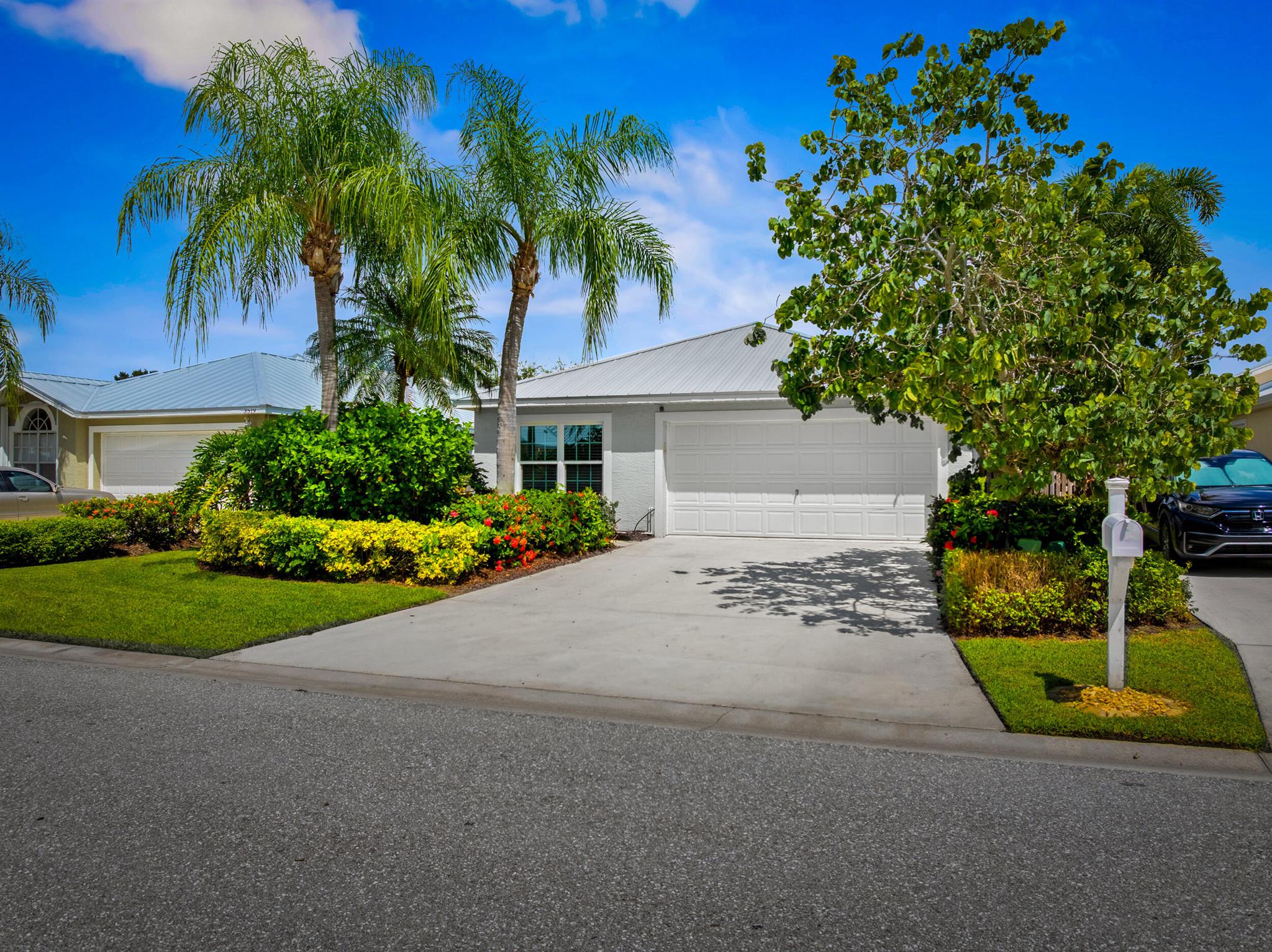 Homes for sale in Palm City, FL | 3525 Sw Coco Palm Dr, Palm City, FL 34990 | MLS# R11120762