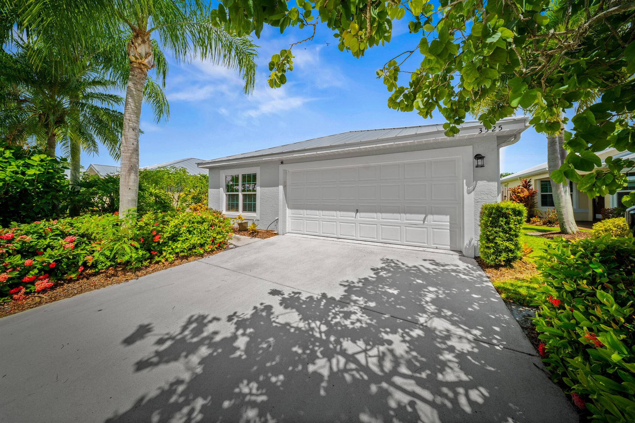 Homes for sale in Palm City, FL | 3525 Sw Coco Palm Dr, Palm City, FL 34990 | MLS# R11120762