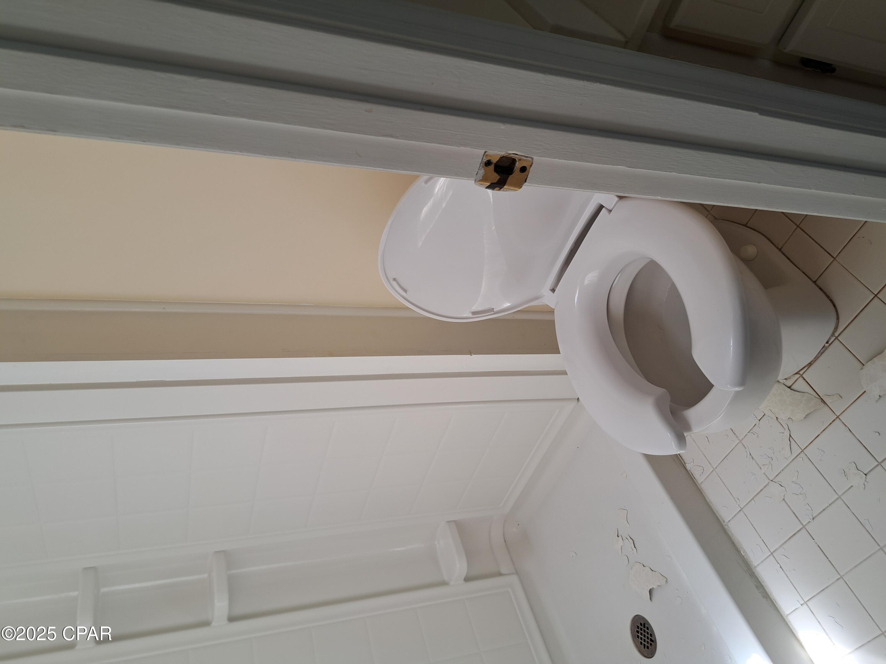 Image 17 For 7727 Betty Louise Drive