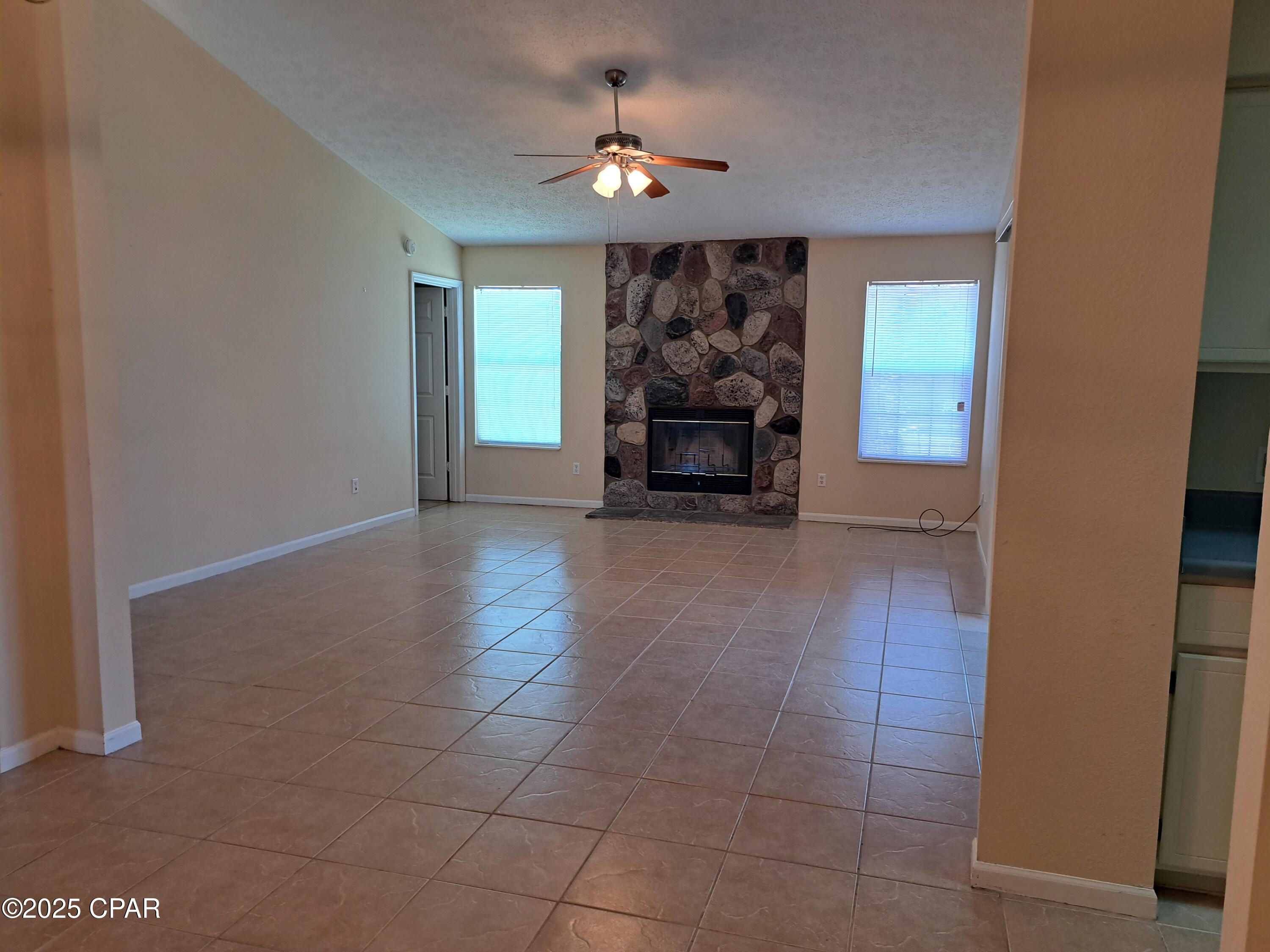 Image 5 For 7727 Betty Louise Drive