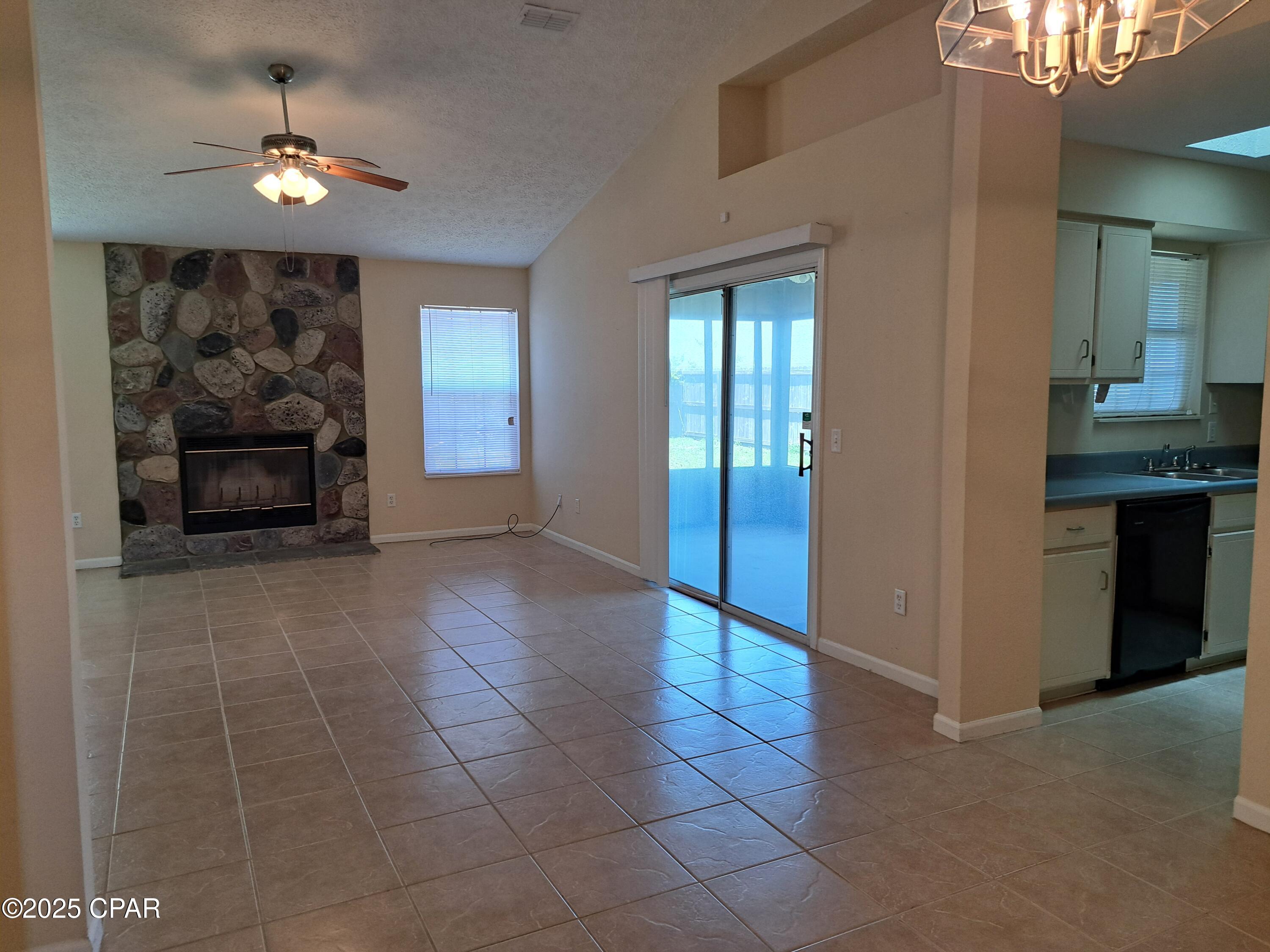 Image 6 For 7727 Betty Louise Drive