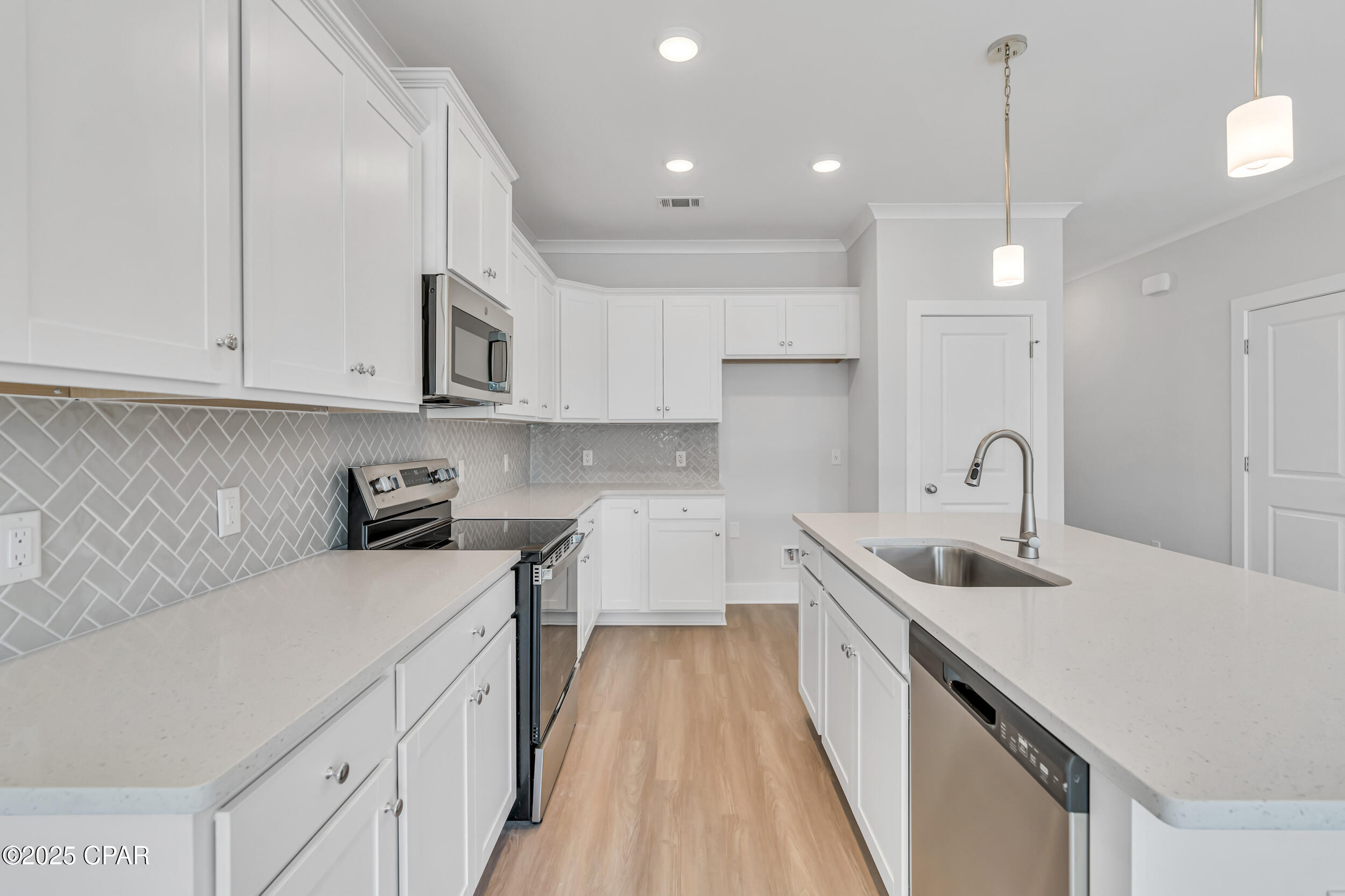 Image 5 For 311 Lapis Lane 94