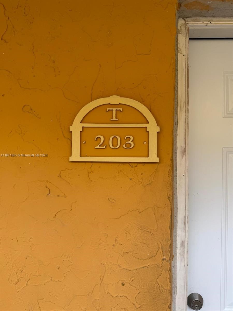 17901-nw-68th-ave-t203-hialeah-fl-33015/hzid_5be25673