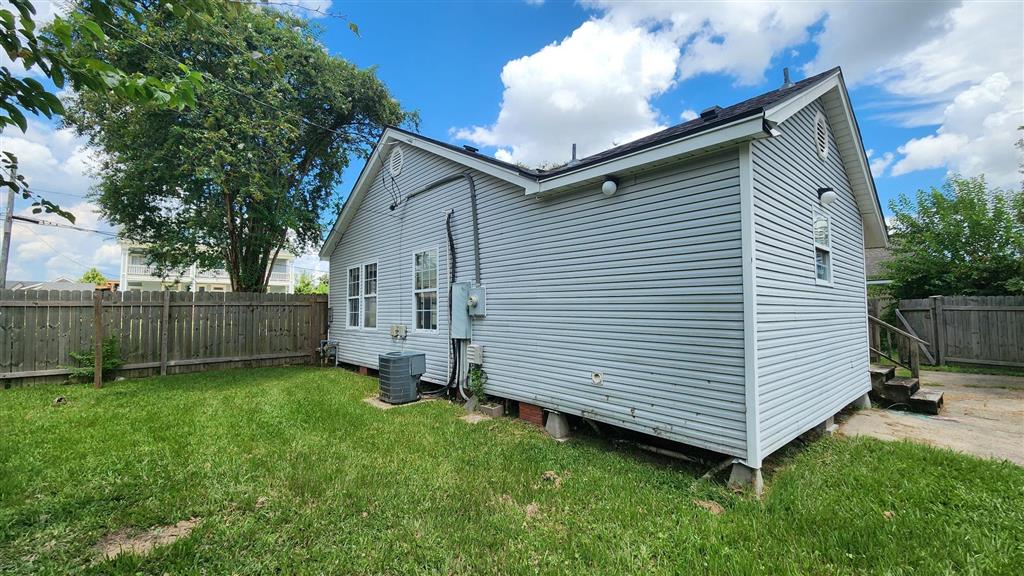 632 CLEVELAND Street — photo 5