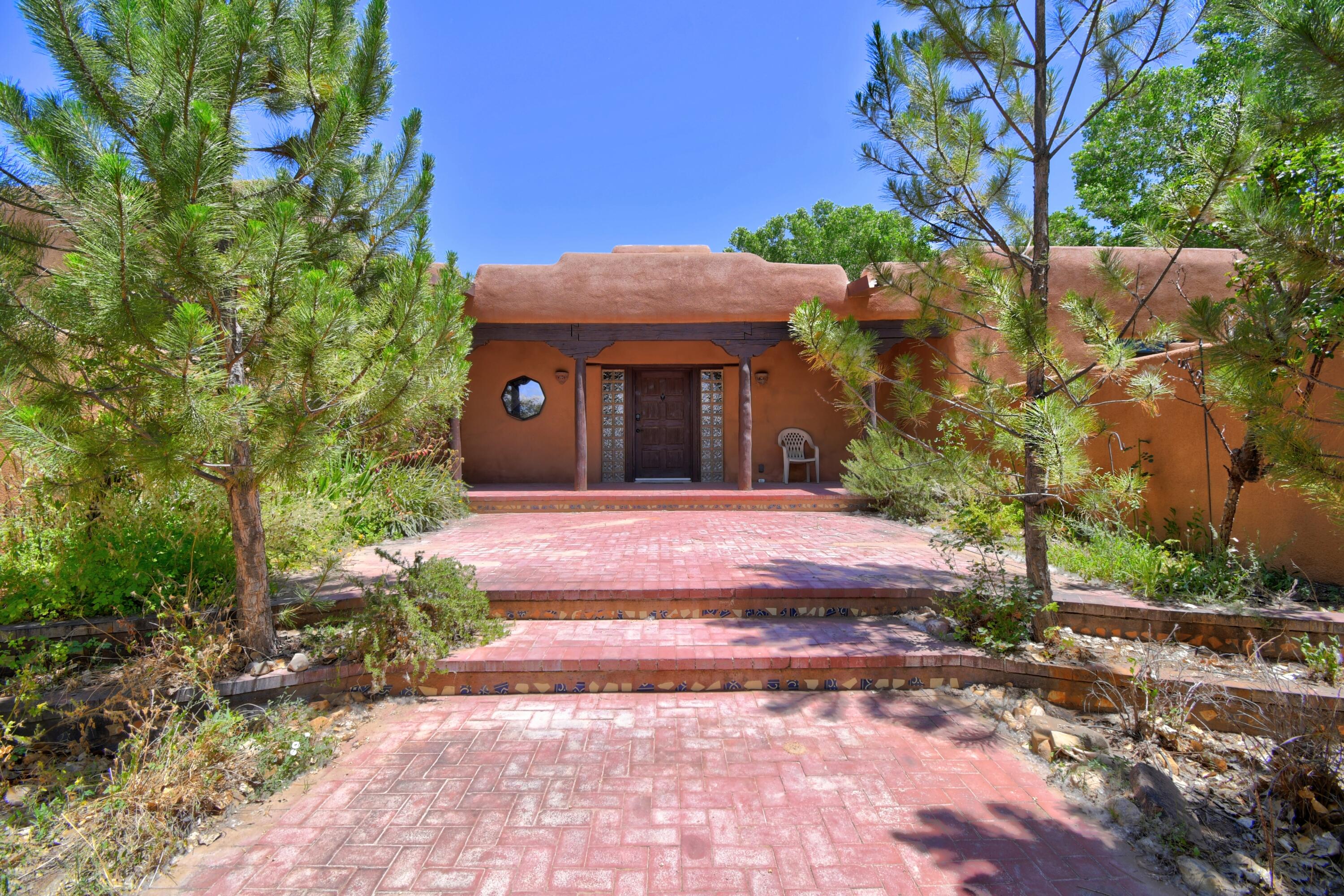 Homes for sale in Peralta, NM | 4 Wapiti Ln, Peralta, NM 87042 | MLS# 1090806