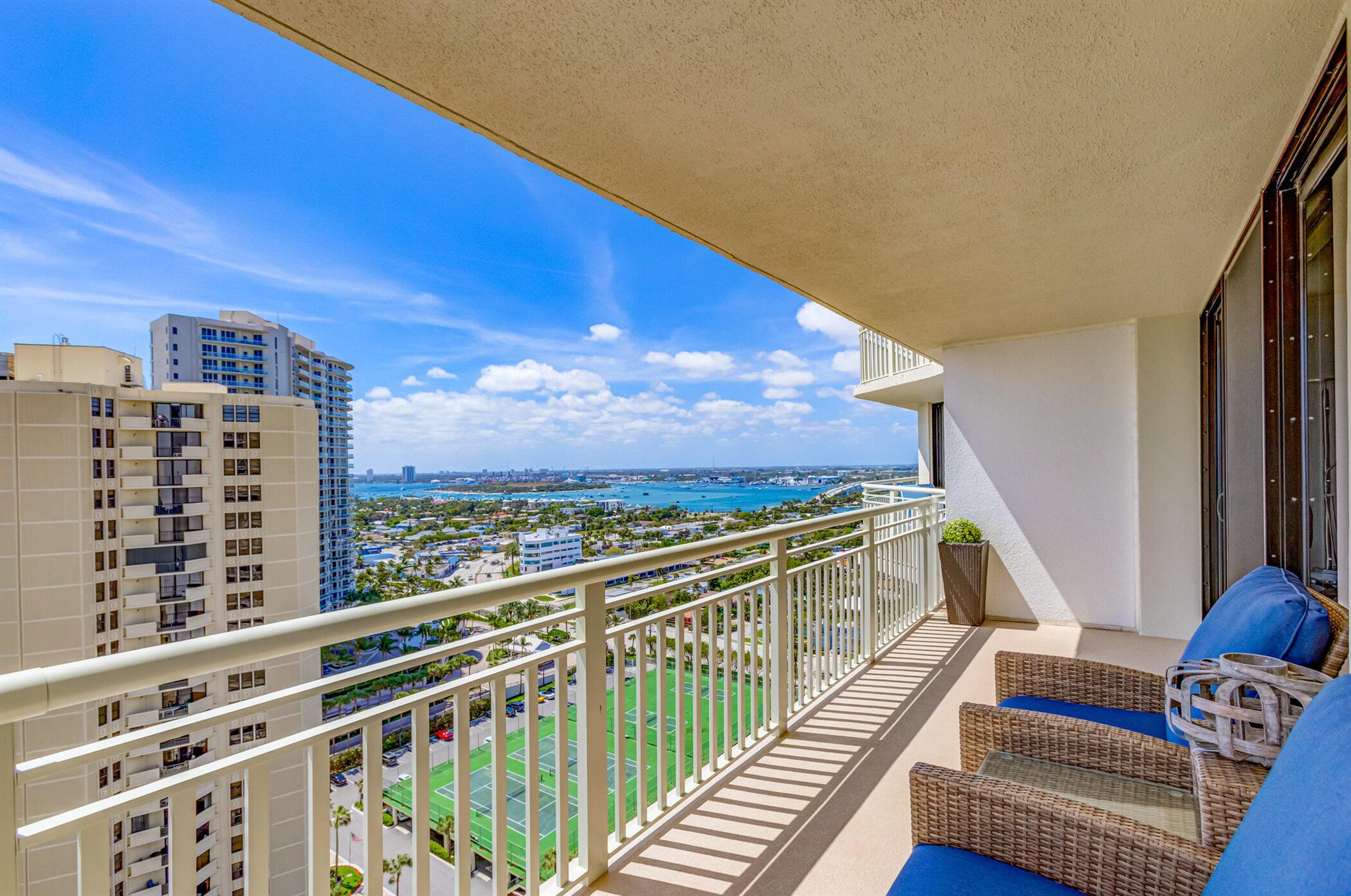 Homes for sale in Singer Island, FL | 3000 N Ocean Dr #22-G, Singer Island, FL 33404 | MLS# R11120823