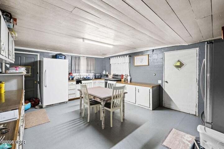 Listing photo id 6 for 1479 Curry Ferry Road