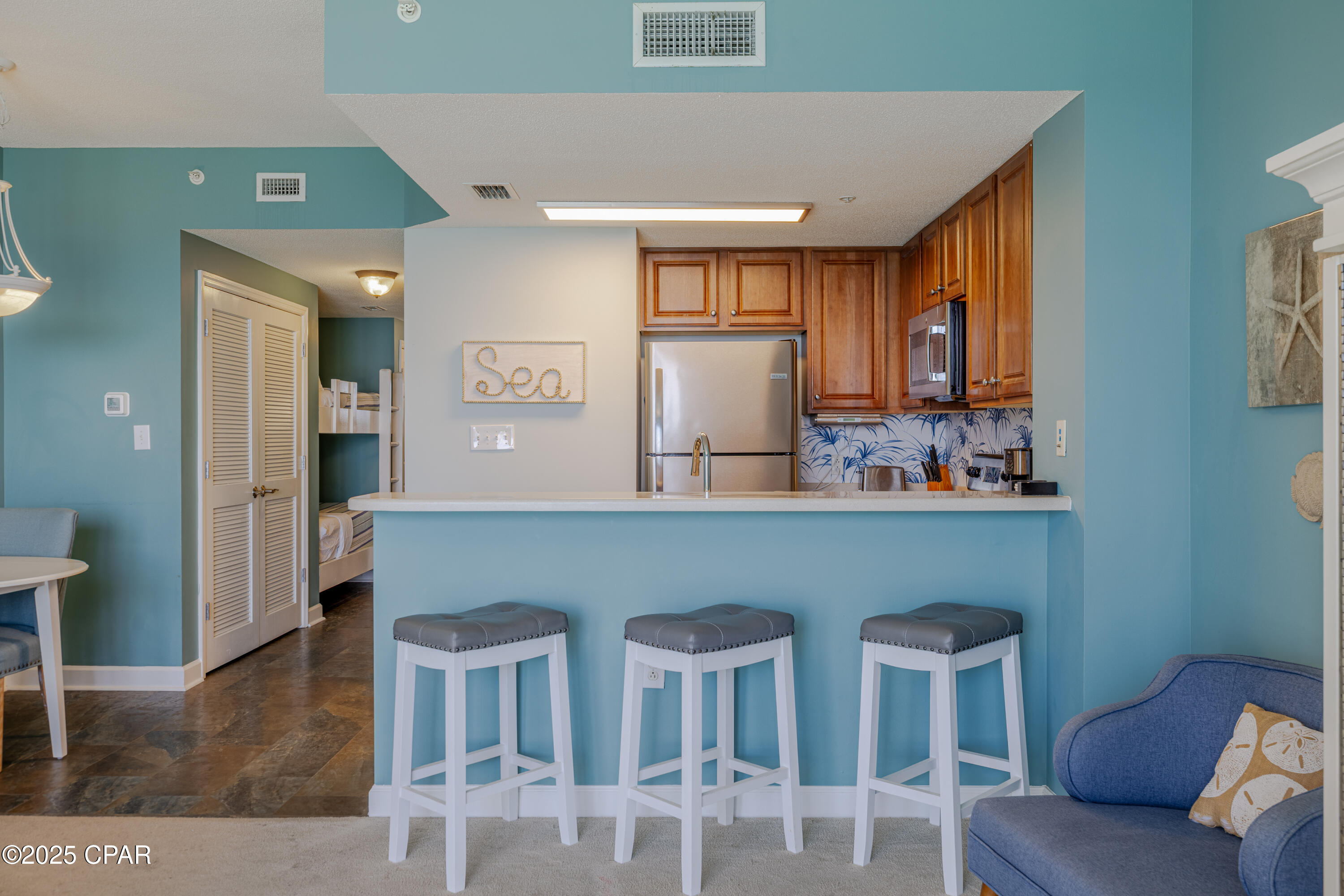 Image 5 For 5115 Gulf Drive 1004