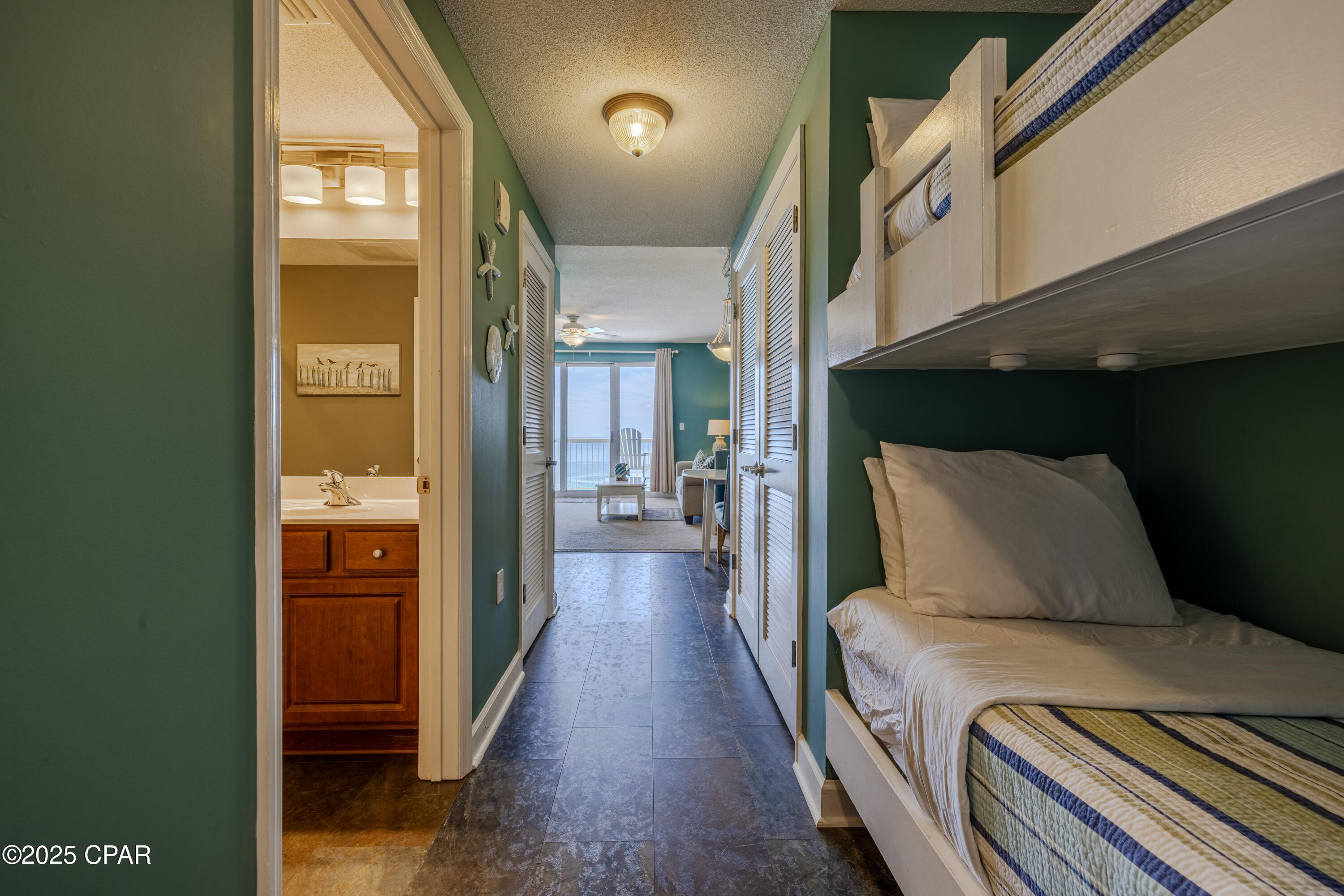 Image 9 For 5115 Gulf Drive 1004