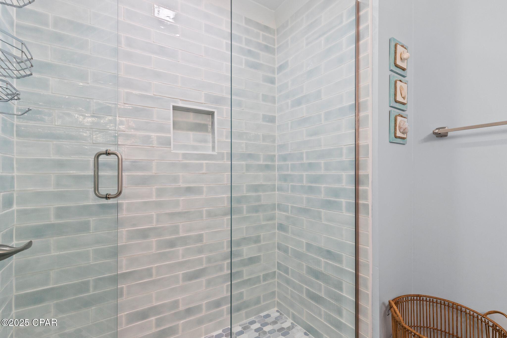 Image 13 For 3606 Highway 98  301