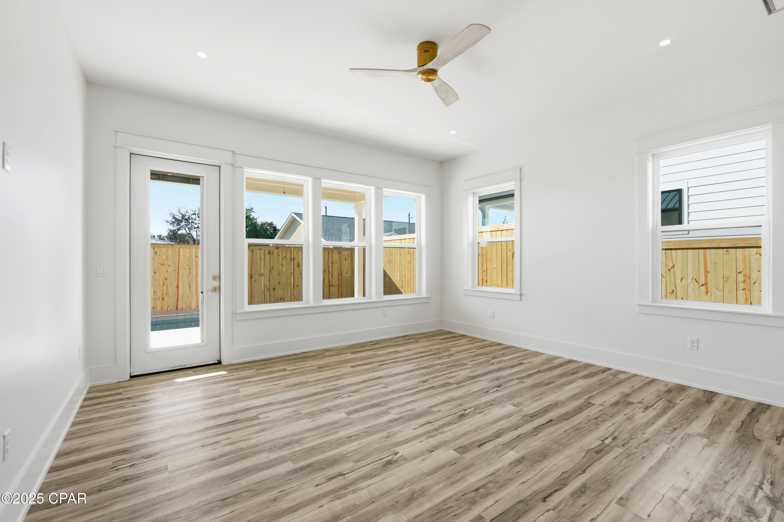 Image 14 For 21511 Pompano Avenue