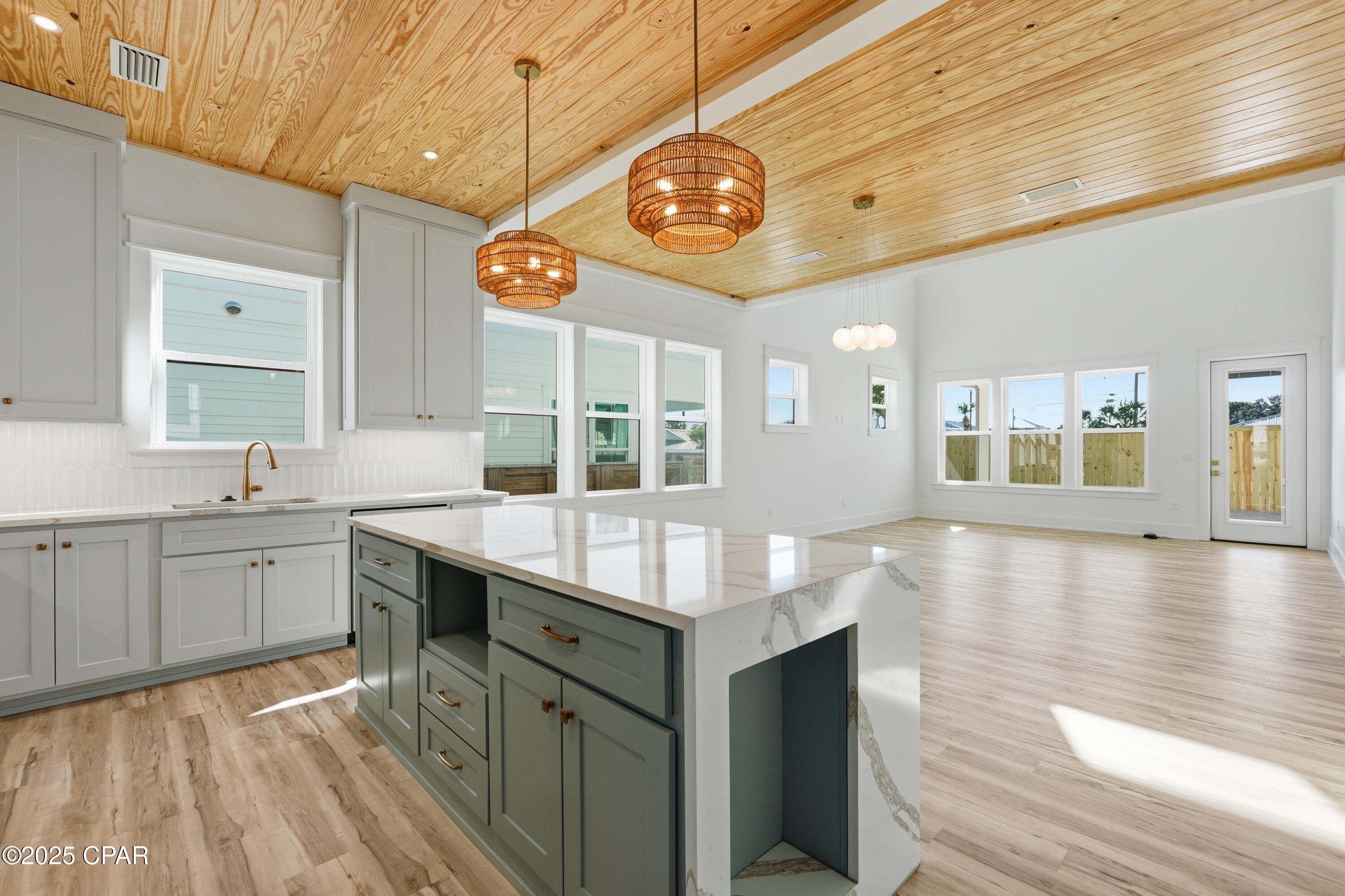 Image 7 For 21511 Pompano Avenue