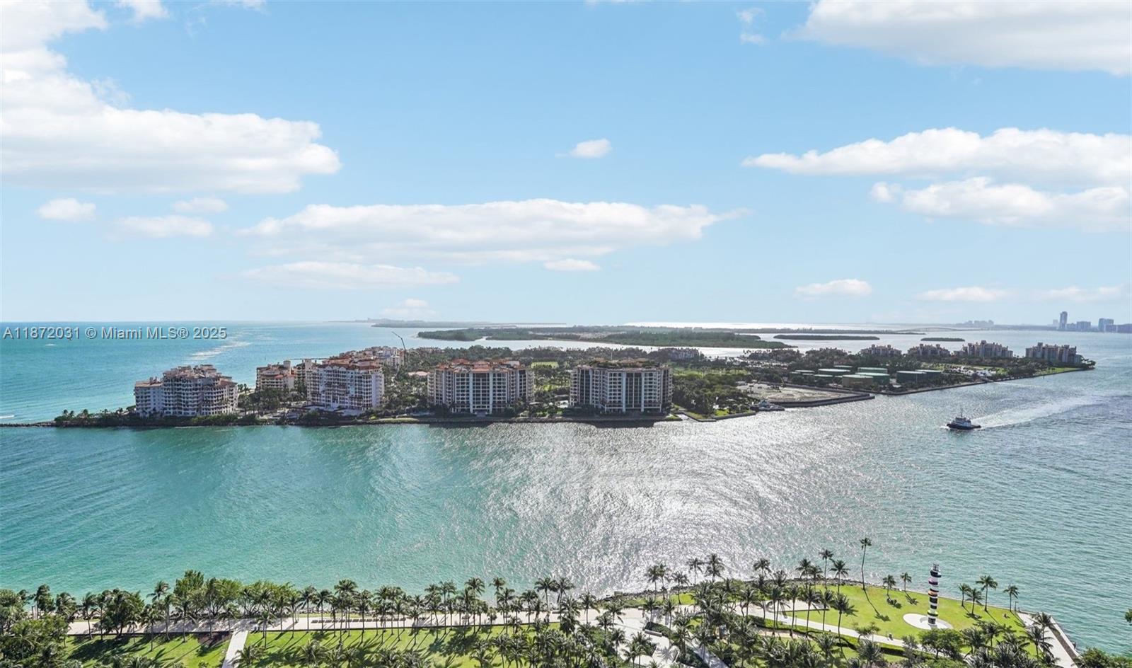 300 S Pointe Dr #3502, Miami Beach FL 33139