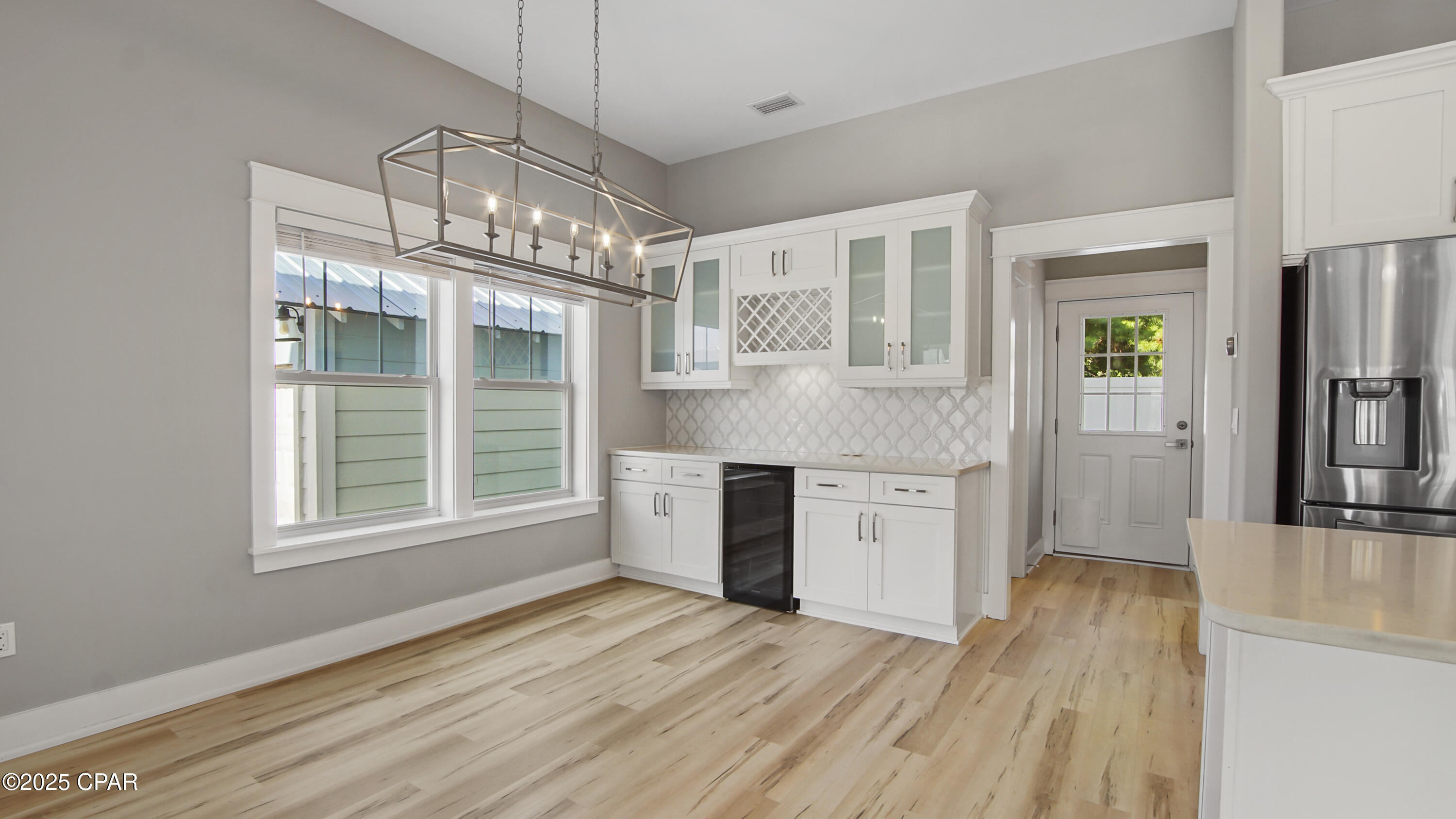 Image 10 For 411 Paradise Boulevard