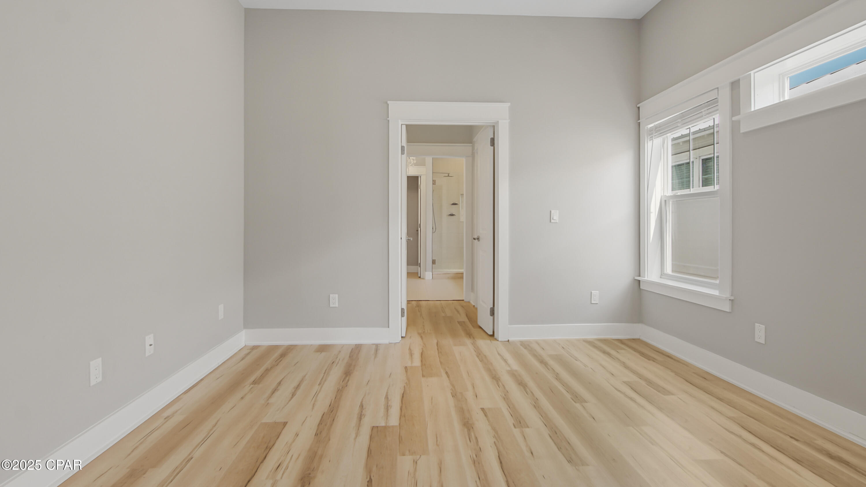 Image 13 For 411 Paradise Boulevard