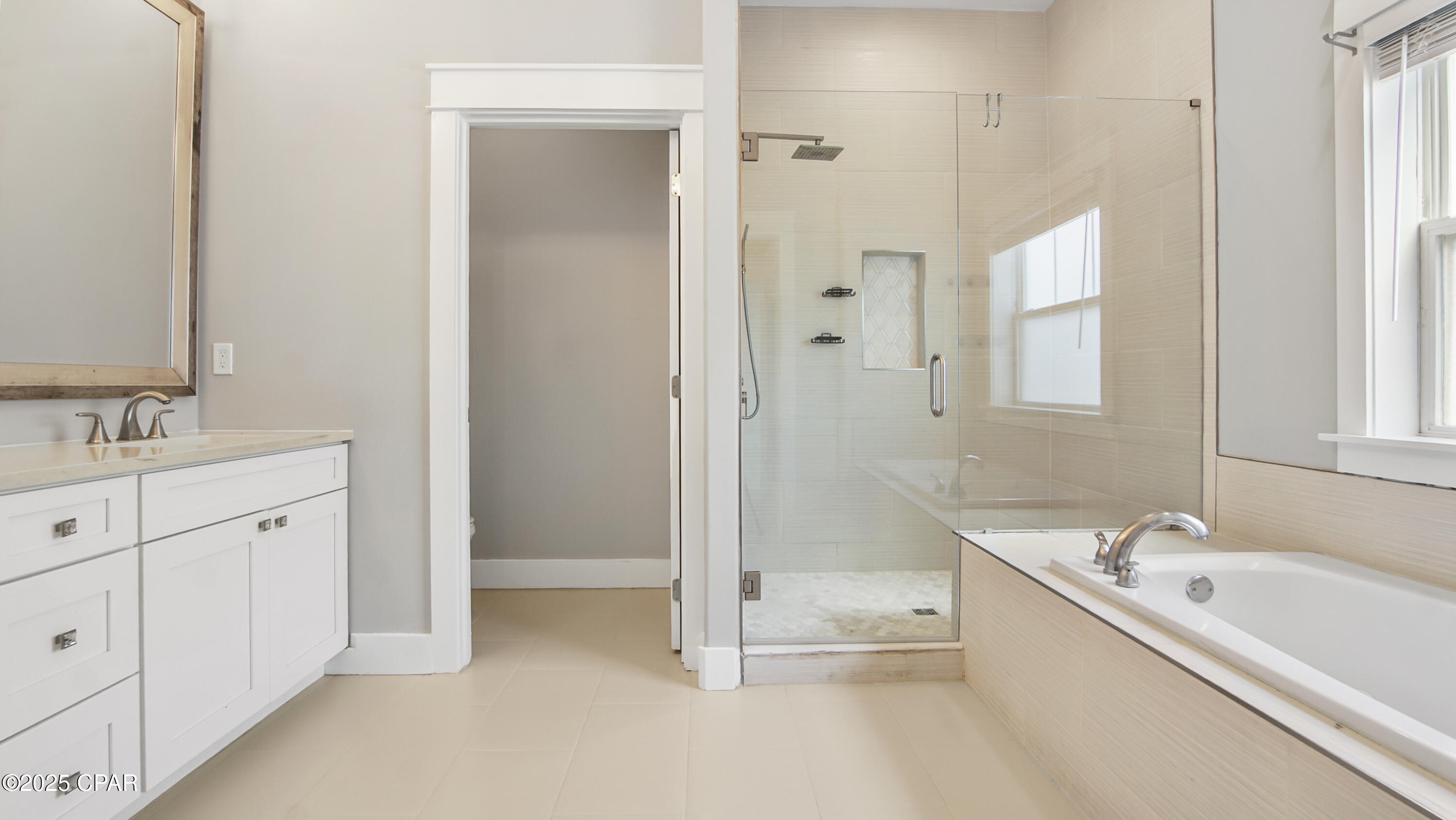 Image 14 For 411 Paradise Boulevard