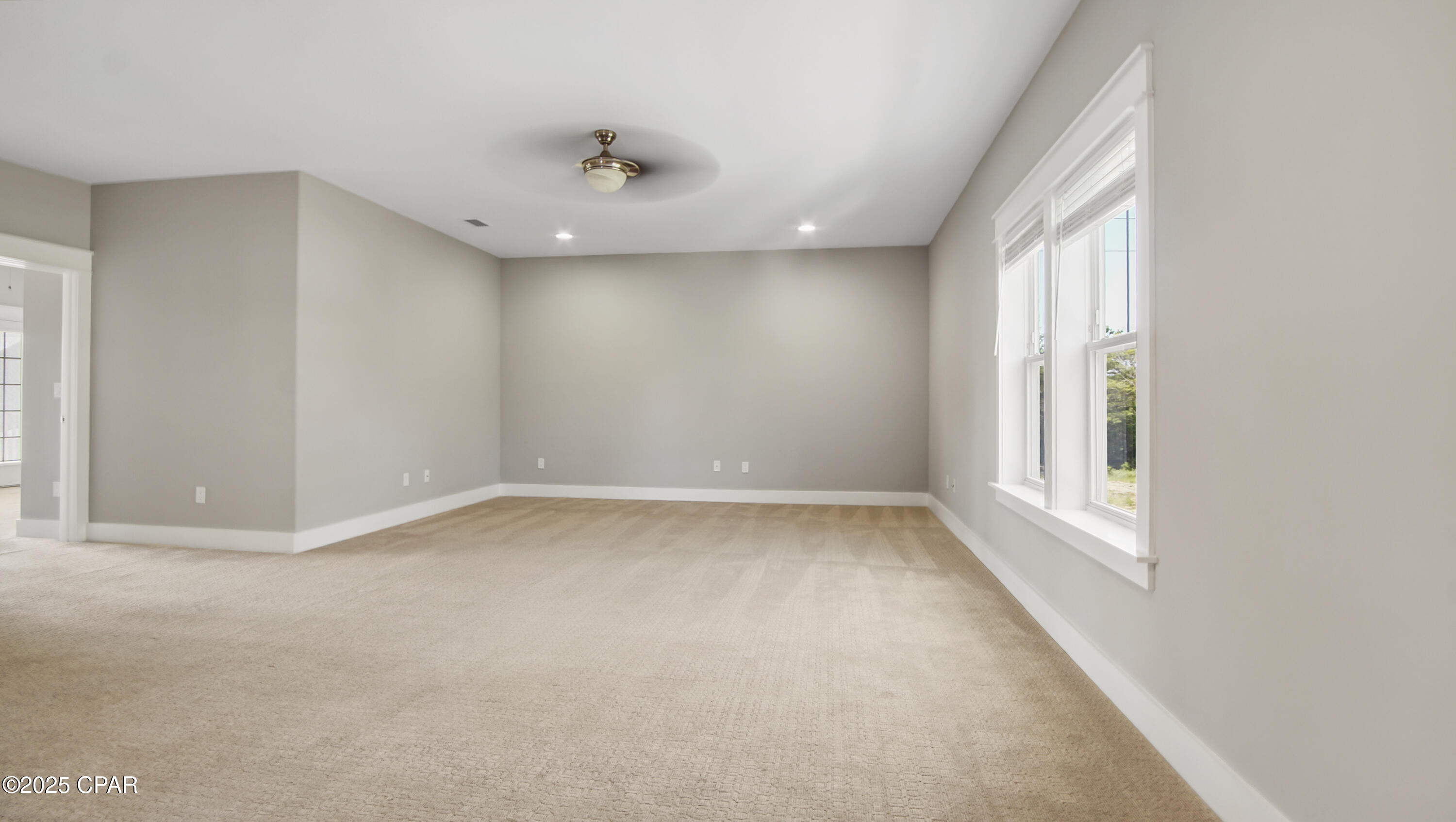 Image 17 For 411 Paradise Boulevard