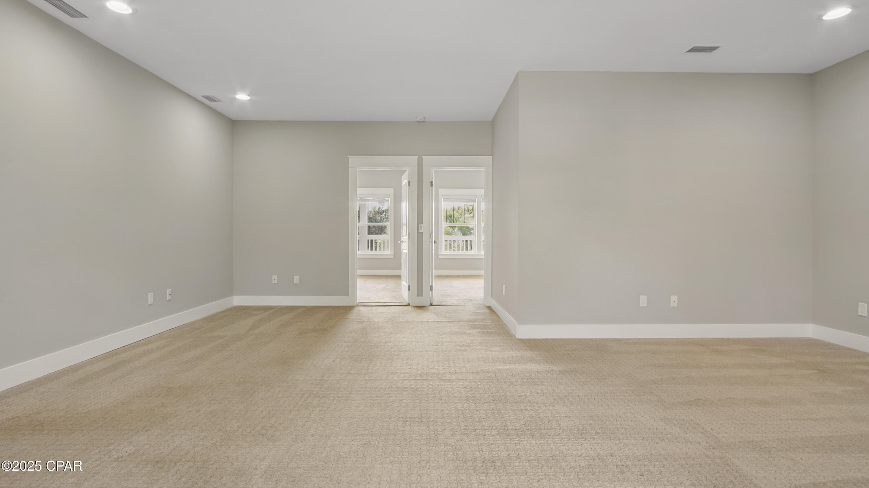 Image 18 For 411 Paradise Boulevard