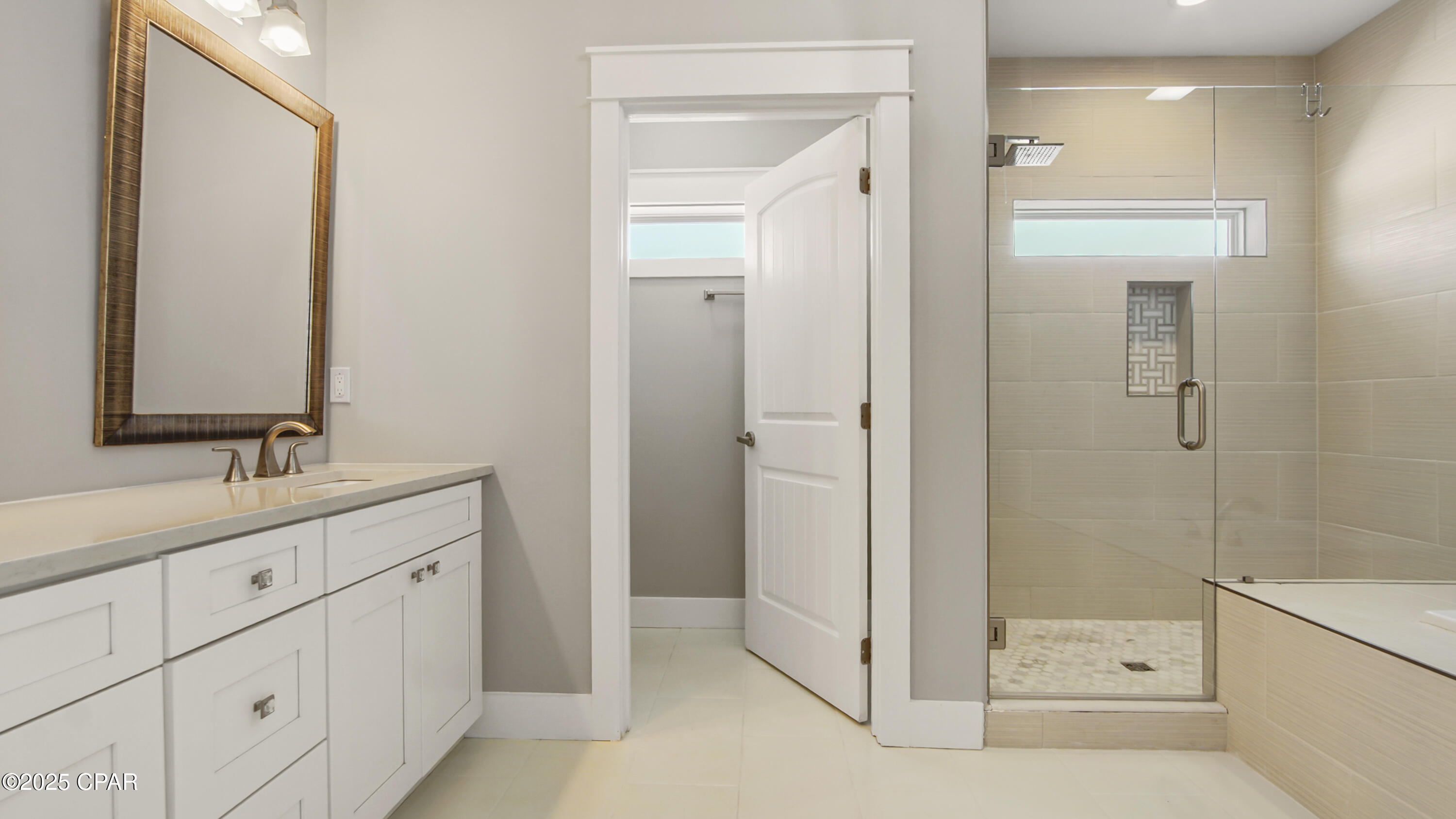 Image 21 For 411 Paradise Boulevard