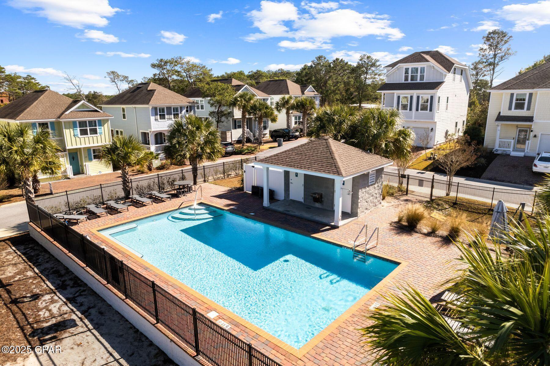 Image 30 For 38 Sandpine Loop