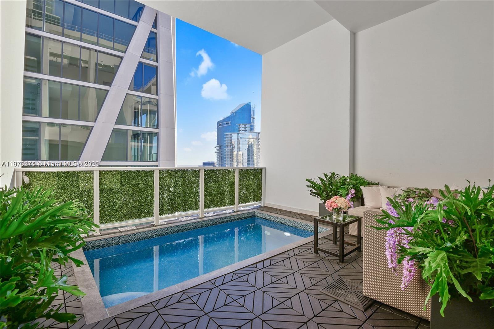 1040 Biscayne Blvd #2904, Miami FL 33132