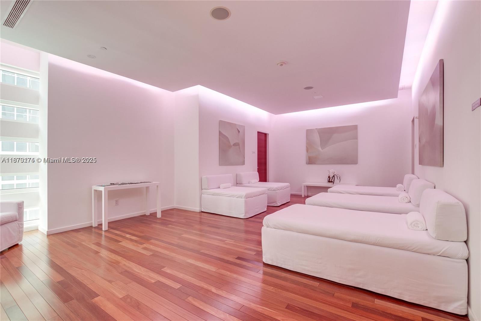 1040 Biscayne Blvd #2904, Miami FL 33132