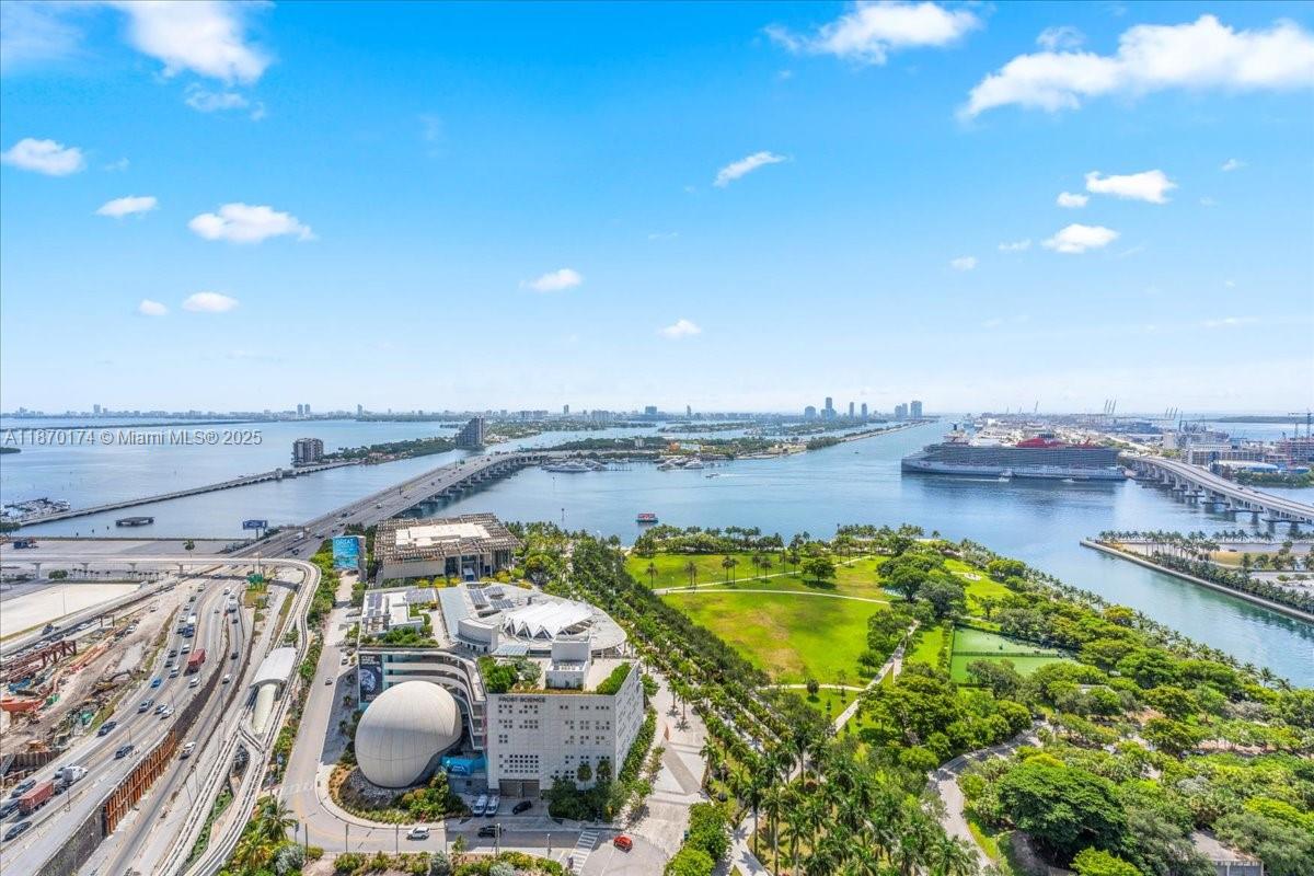 1040 Biscayne Blvd #2904, Miami FL 33132