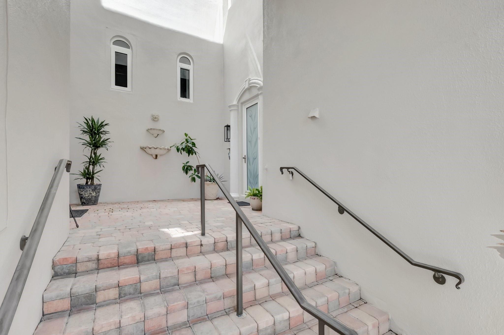 Homes for sale in Pompano Beach, FL | 1776 Bay Dr, Pompano Beach, FL 33062 | MLS# F10524411