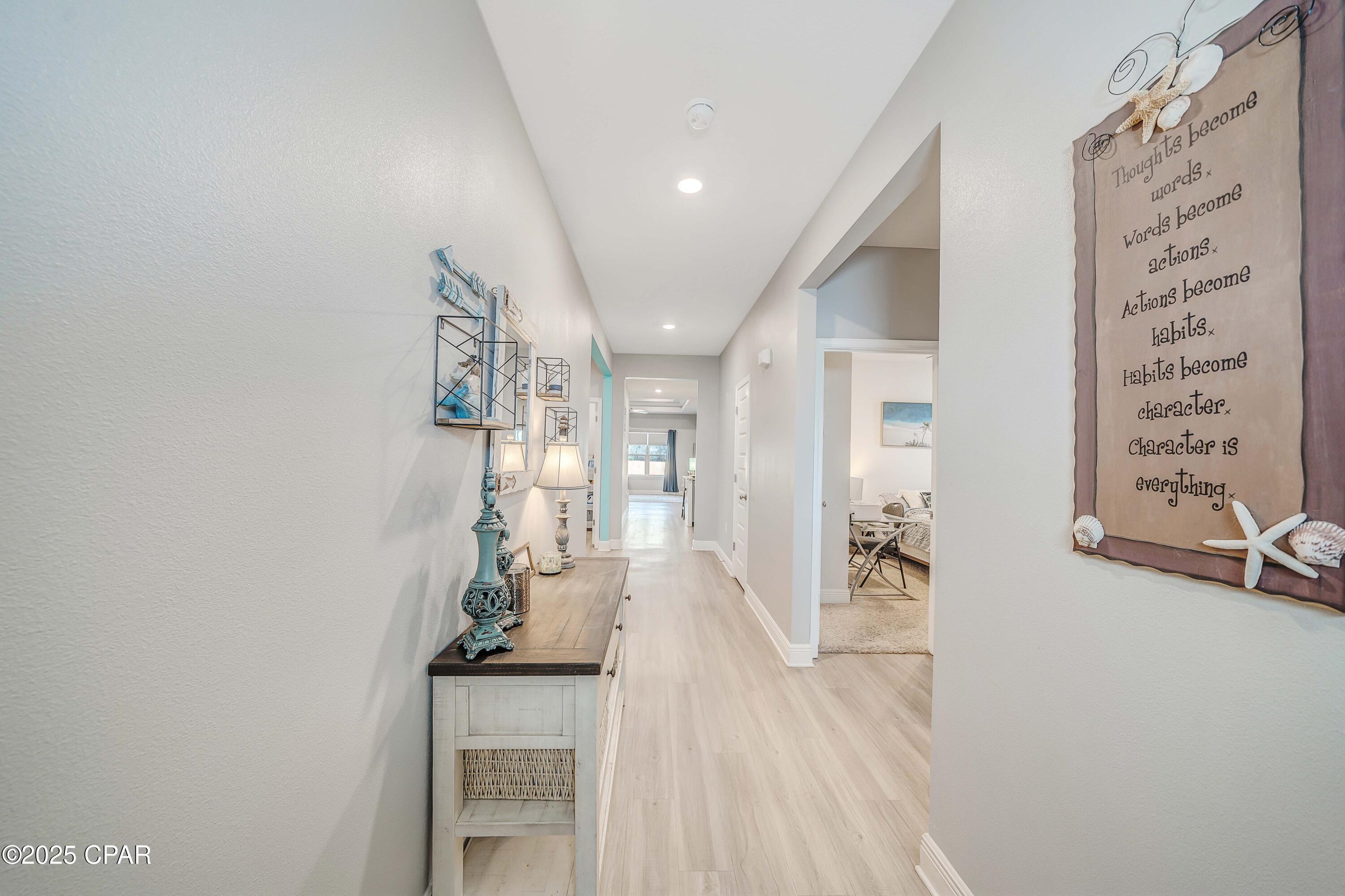 Image 6 For 212 Villa Bay Drive