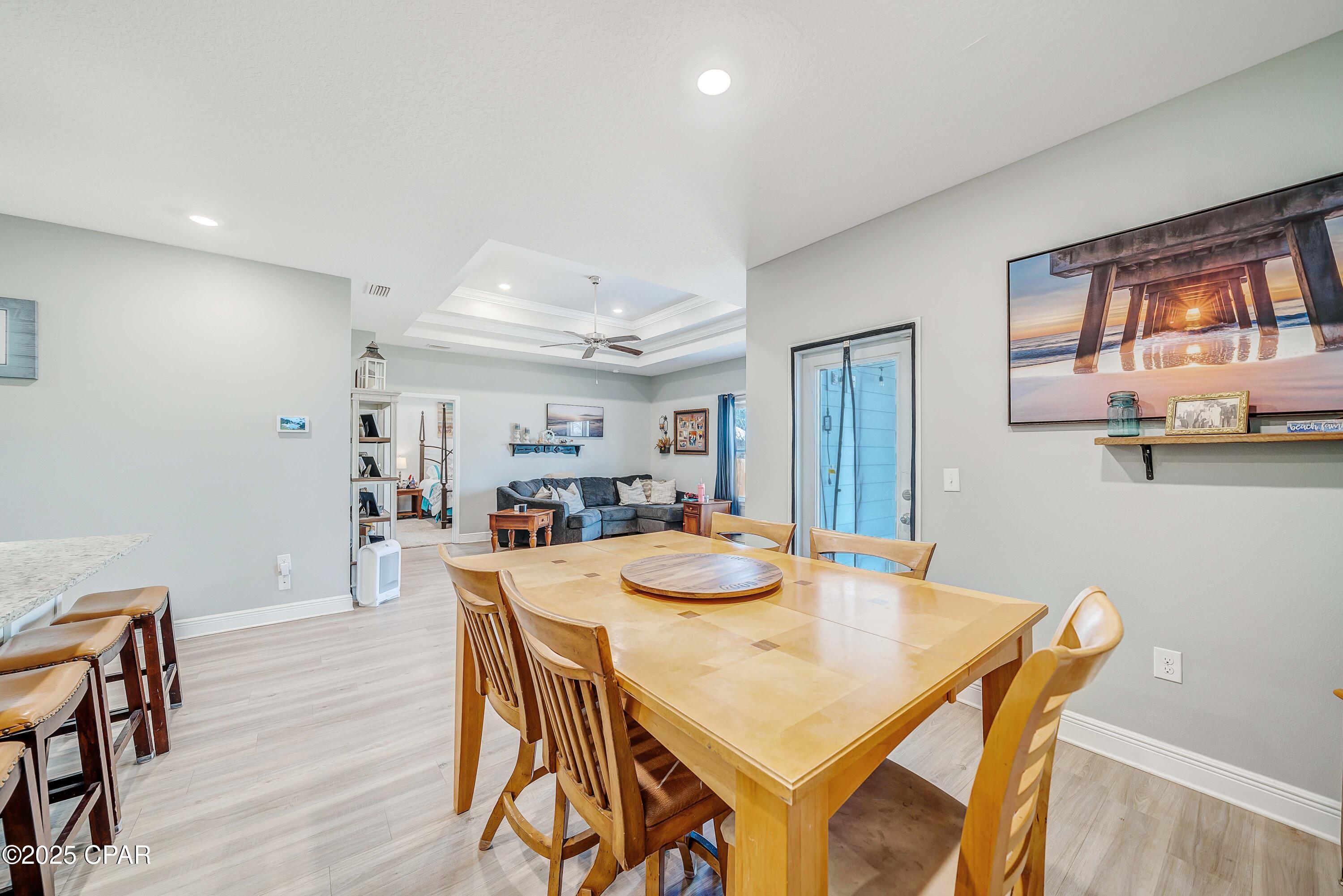 Image 9 For 212 Villa Bay Drive