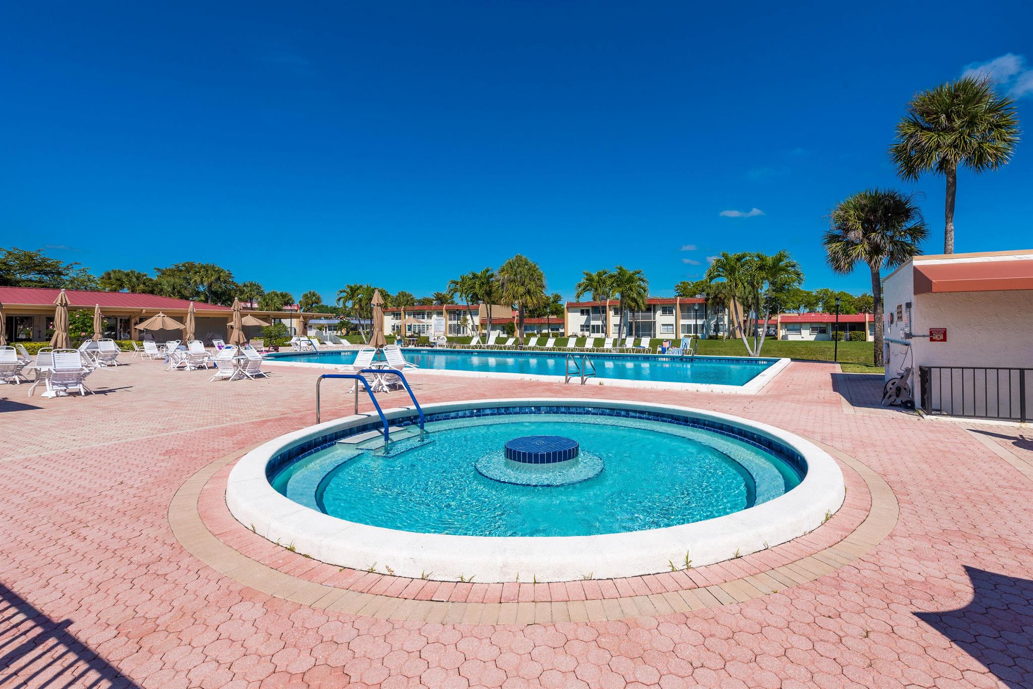 Homes for sale in West Palm Beach, FL | 150 Lake Meryl Dr #143, West Palm Beach, FL 33411 | MLS# R11121010