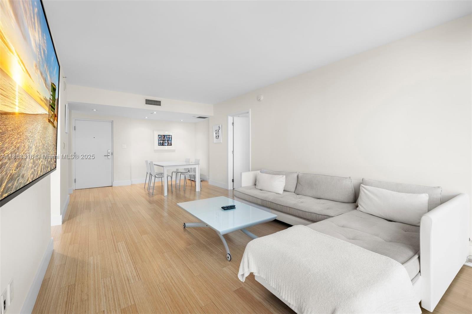 6801 Collins Ave #Door1409 (deed 1401), Miami Beach FL 33141