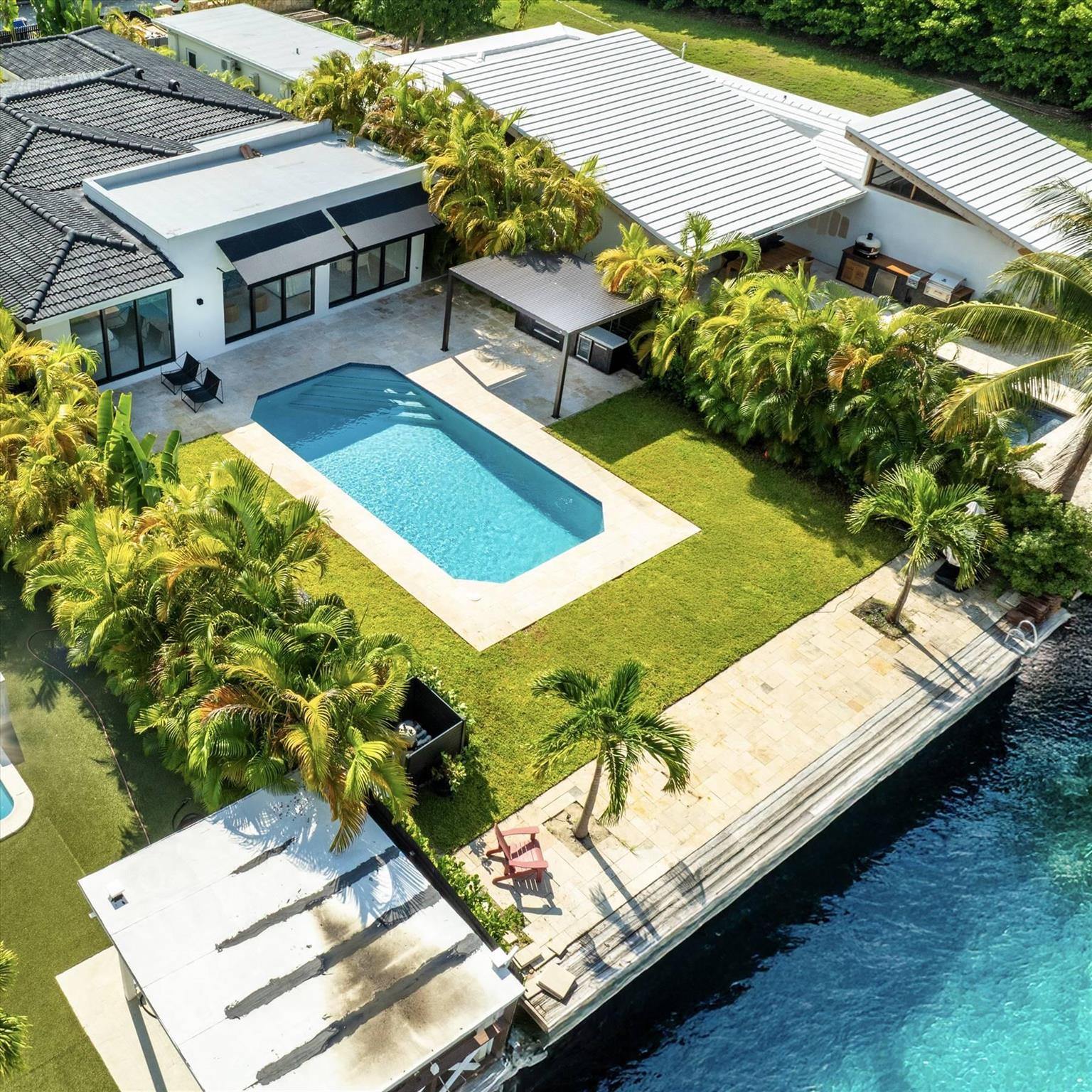 Homes for sale in Miami Beach, FL | 7610 Bayside Lane, Miami Beach, FL 33141 | MLS# R11121029