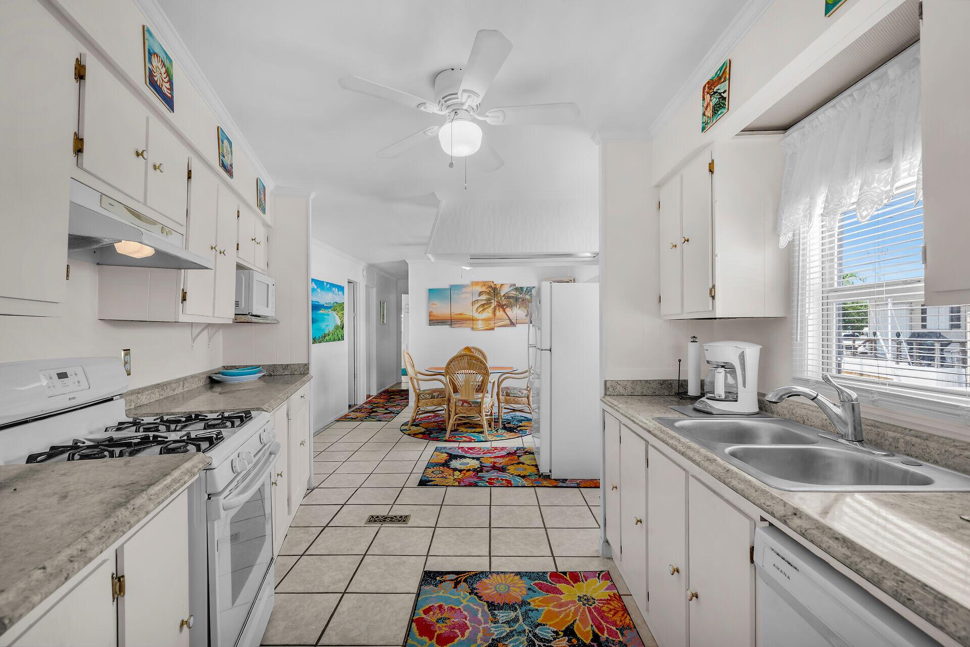 Homes for sale in Marathon, FL | 1361 Overseas Hwy #B1, Marathon, FL 33050 | MLS# R11121040