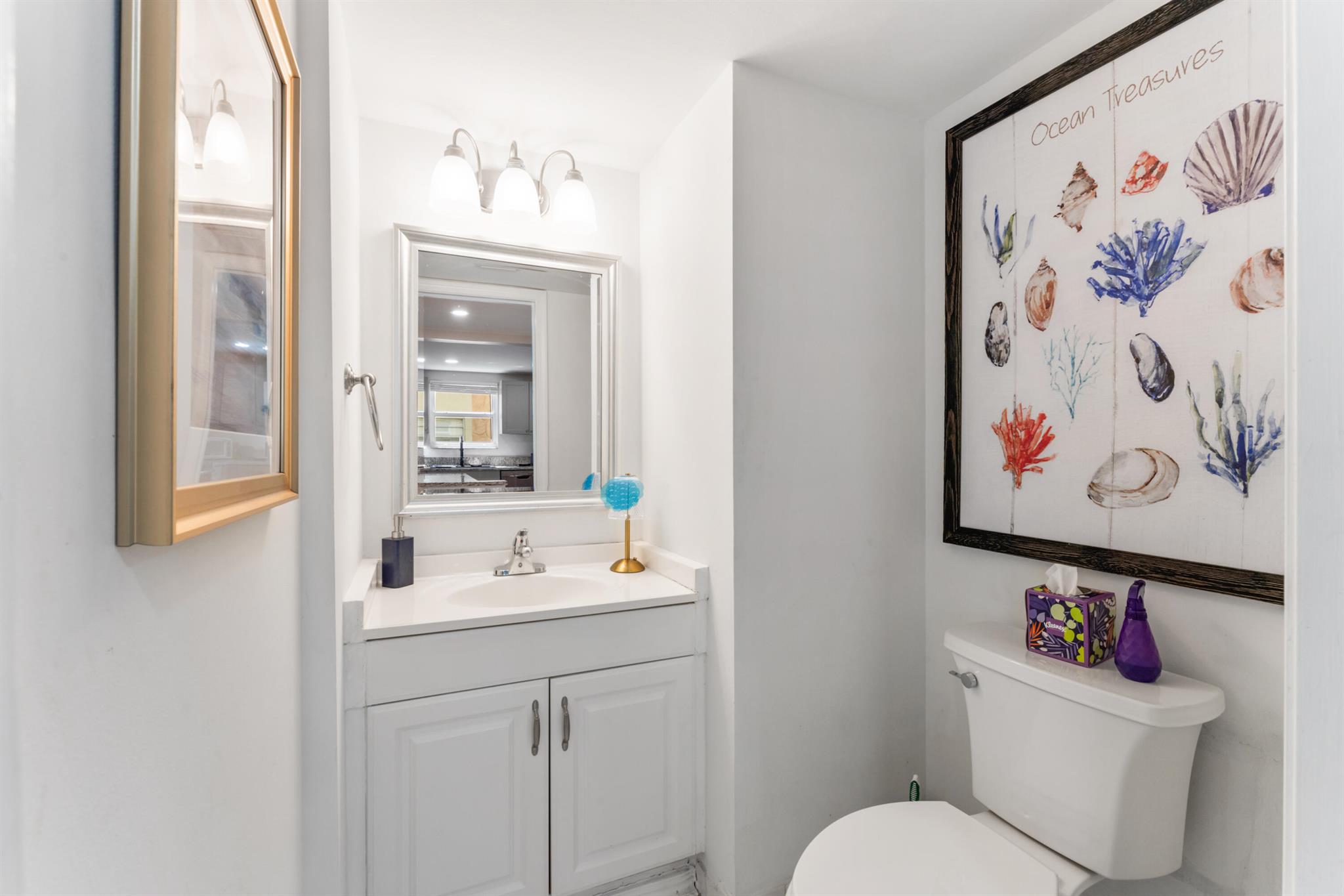 Homes for sale in Lantana, FL | 720 N Dixie Hwy #303, Lantana, FL 33462 | MLS# R11121048