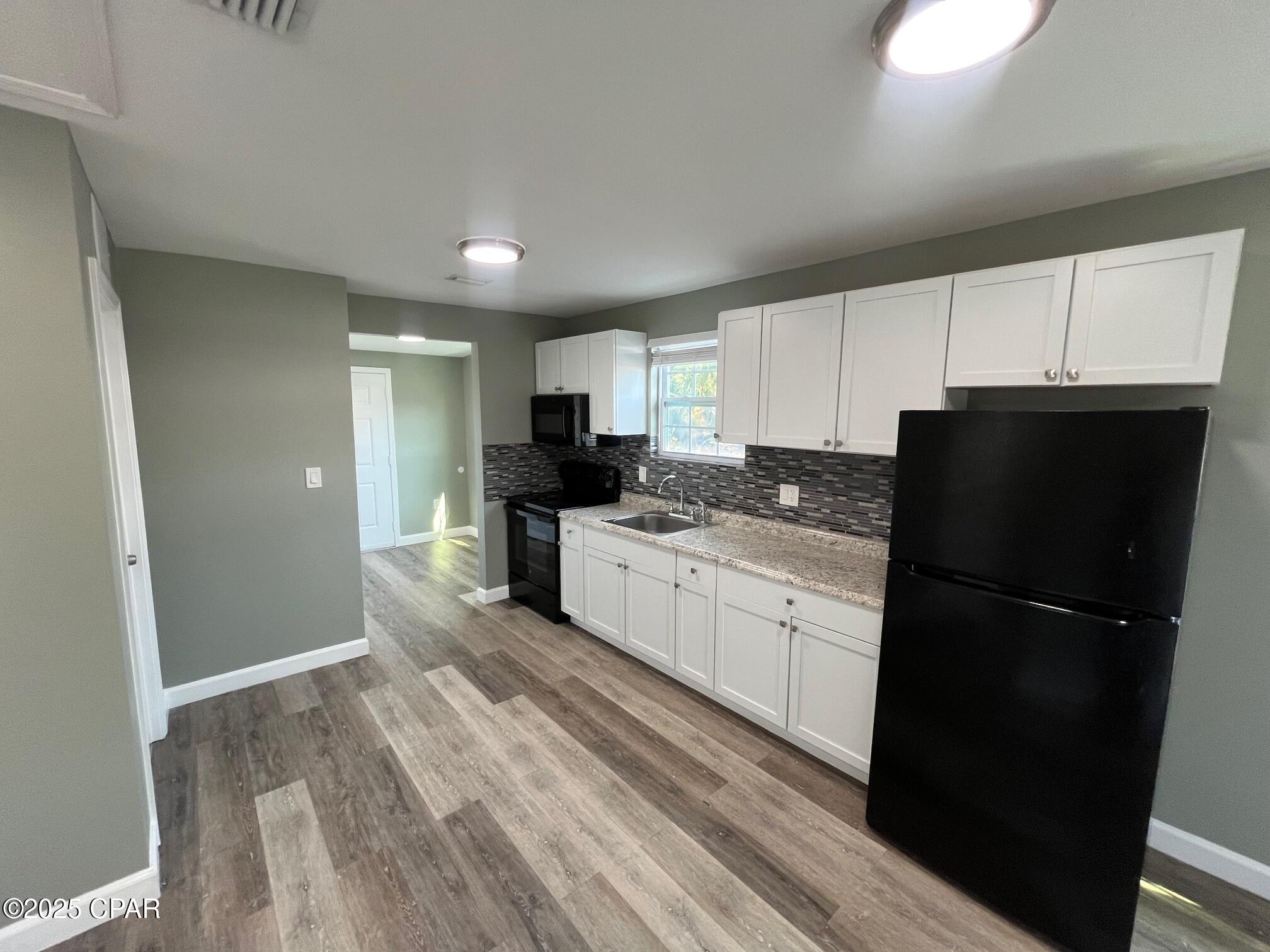 Image 3 For 1706 Lake Avenue B