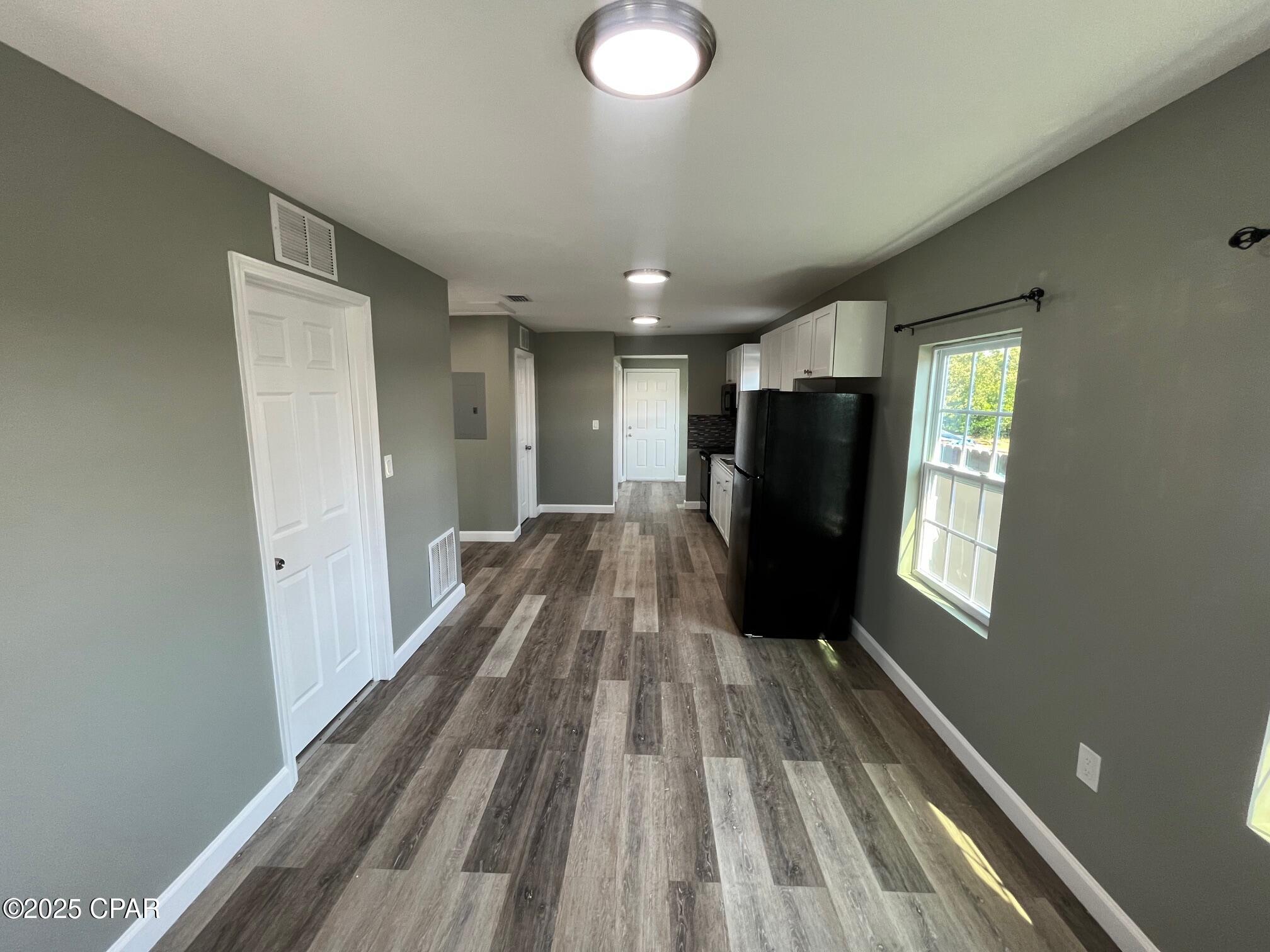 Image 5 For 1706 Lake Avenue B