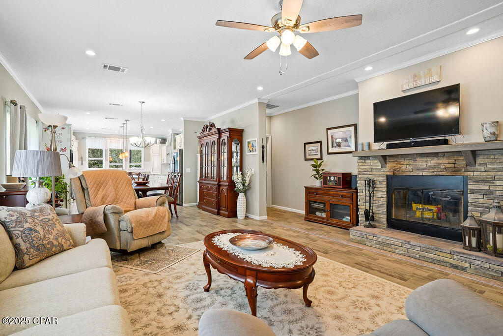 Homes for sale in Sneads, FL | 7910 Sneads Landing Rd, Sneads, FL 32460 | MLS# 778574