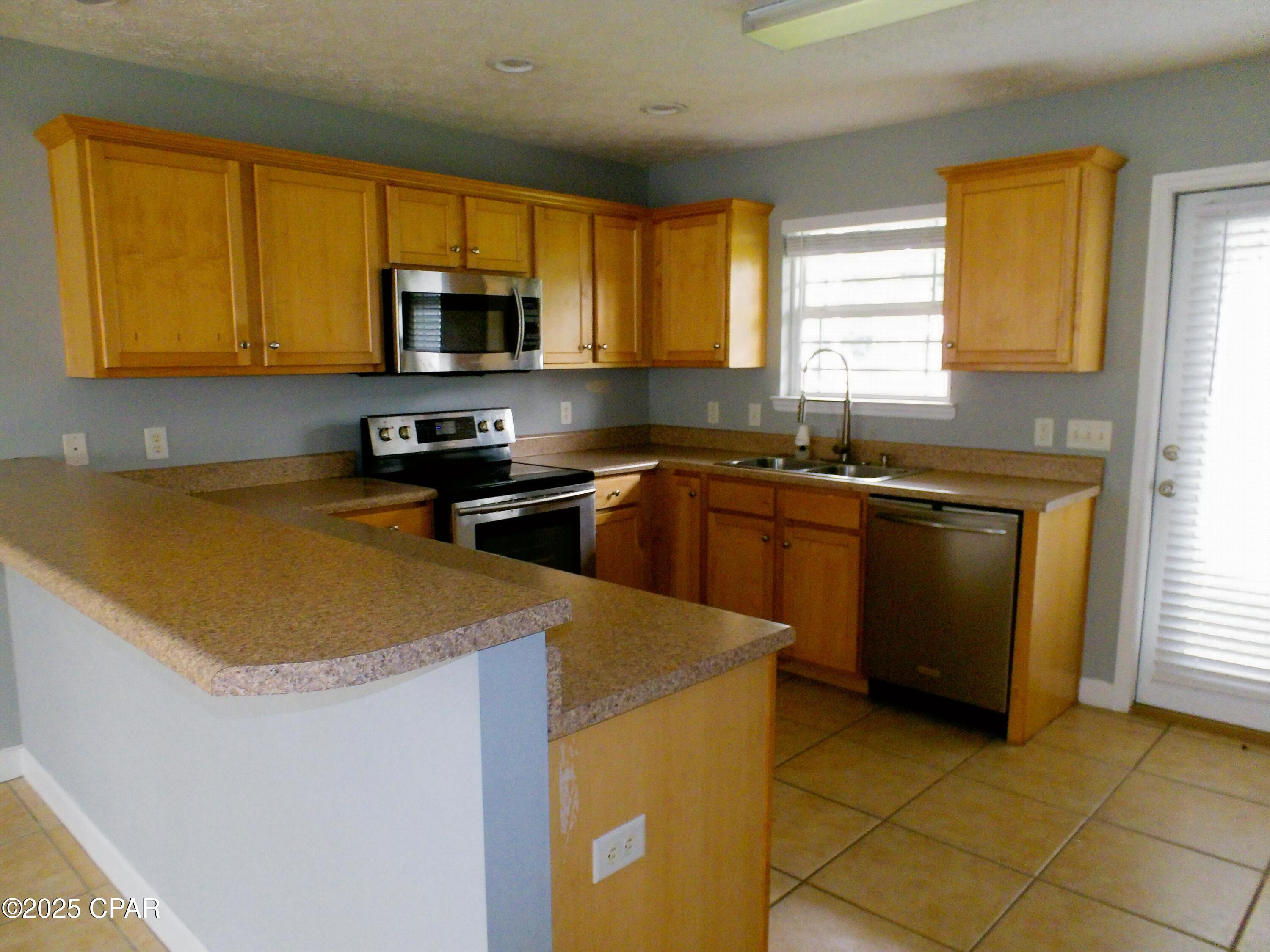 Image 2 For 2125 Sterling Cove Boulevard