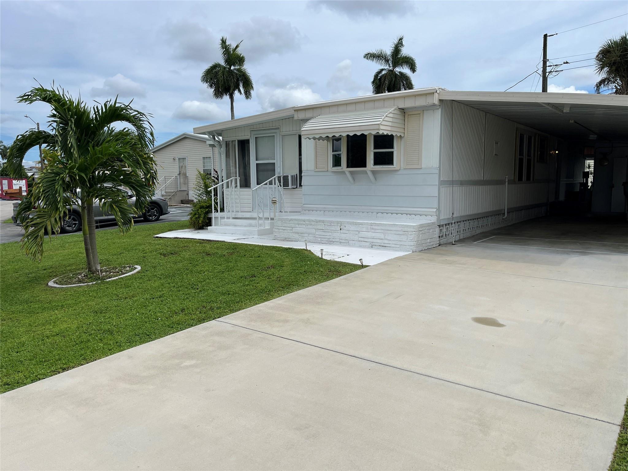 Homes for sale in Davie, FL | 1910 Sw 85th Ter, Davie, FL 33324 | MLS# F10512104